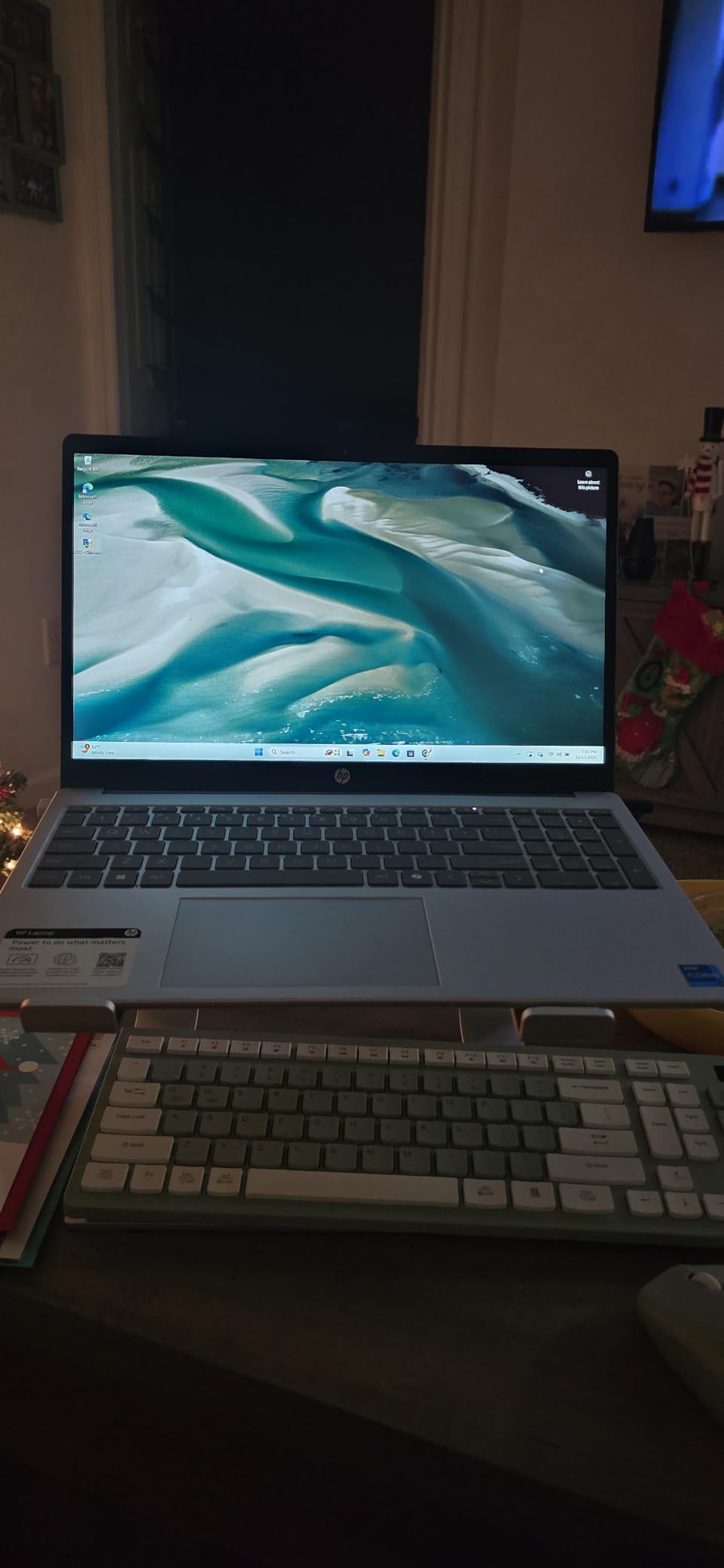 OMOTON Laptop Stand, Detachable Laptop Mount, Aluminum Laptop Holder Stand for Desk, Compatible with MacBook Air/Pro, Dell, HP All Laptops (11-16 inch), Silver customer photo 1