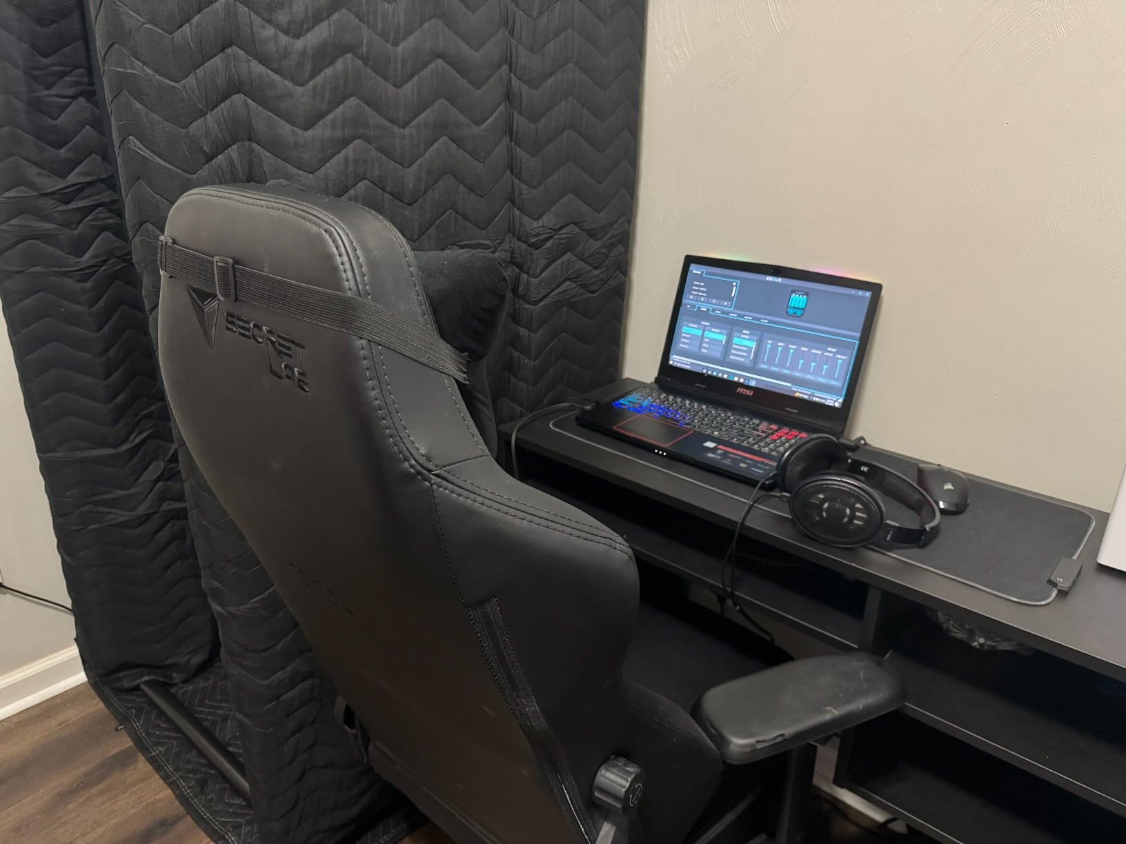 'Snap Studio' Portable Recording Booth | '#1 Vocal Booth' Rolling Stone | Record Crisp, Dry, Echo-Free Vocals at Home or On-The-Road | The Original & Best Studio Booth, Trusted By Singers & Voiceover customer photo 2