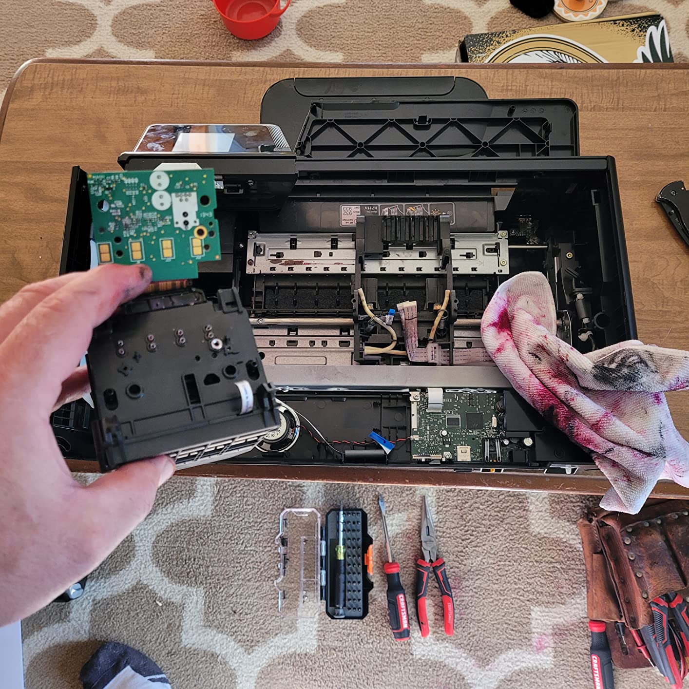 Klein Tools 32717 Precision Screwdriver Set with Case, All-in-One Multi-Function Repair Tool Kit customer photo 2