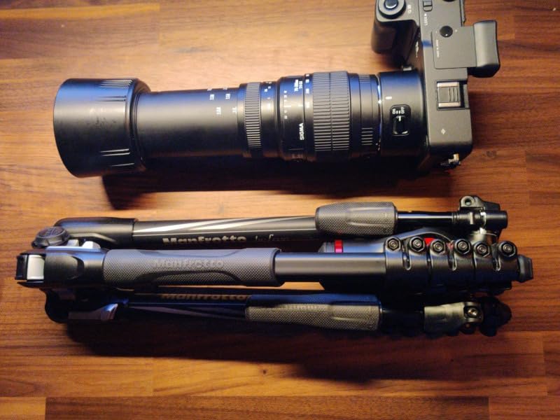 Manfrotto Befree 3-Way Live Advanced Tripod Kit, Tripod and Fluid Head in Aluminum for Cameras and Camcorders up to 6 kg, Ultra-Compact, Photography Accessories for Content Creation, Photo and Video customer photo 1