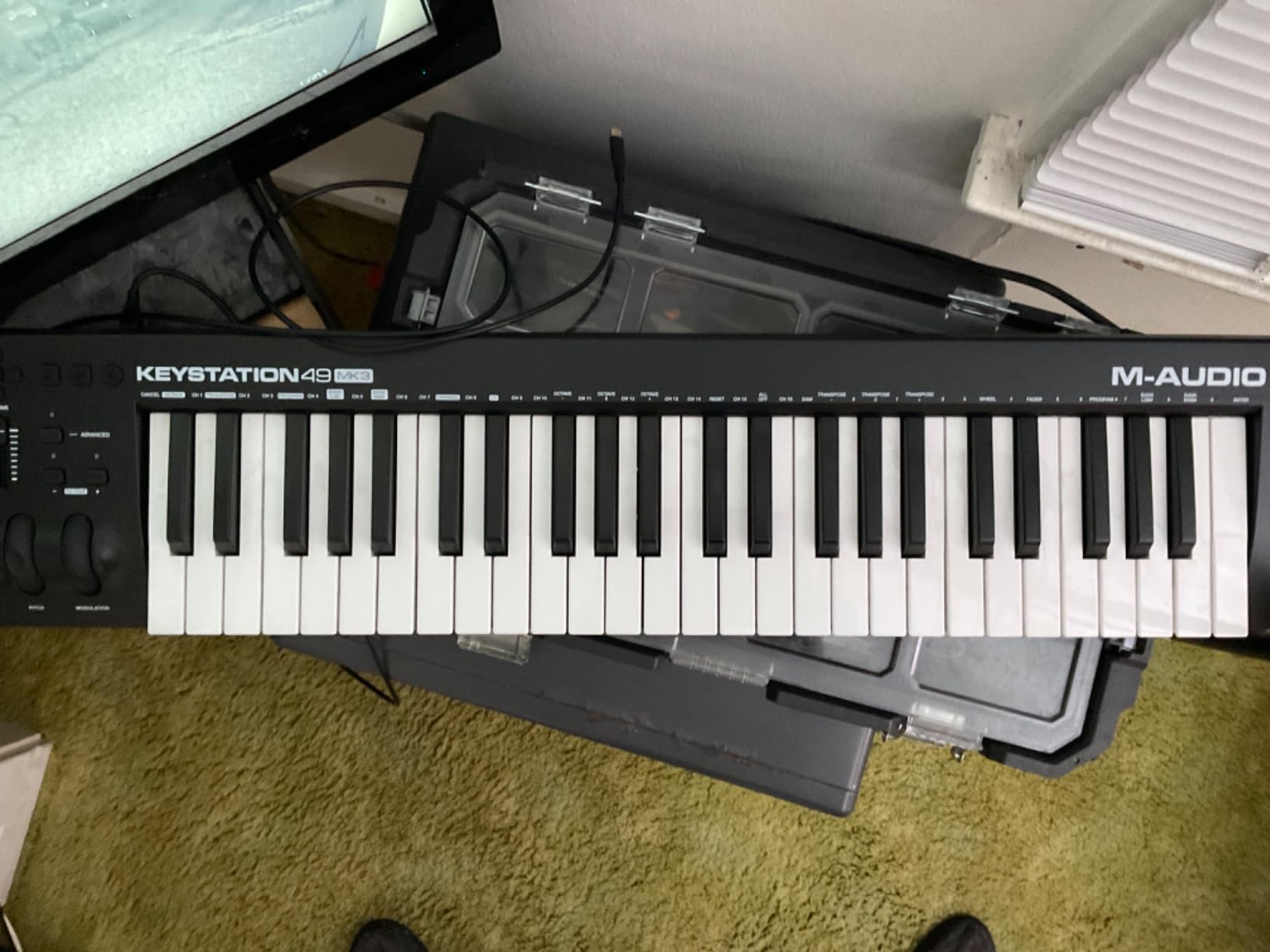 M-AUDIO Keystation 88 MK3 88 Key Semi Weighted MIDI Keyboard Controller for Complete Command of Virtual Synthesizers and DAW parameters customer photo 2