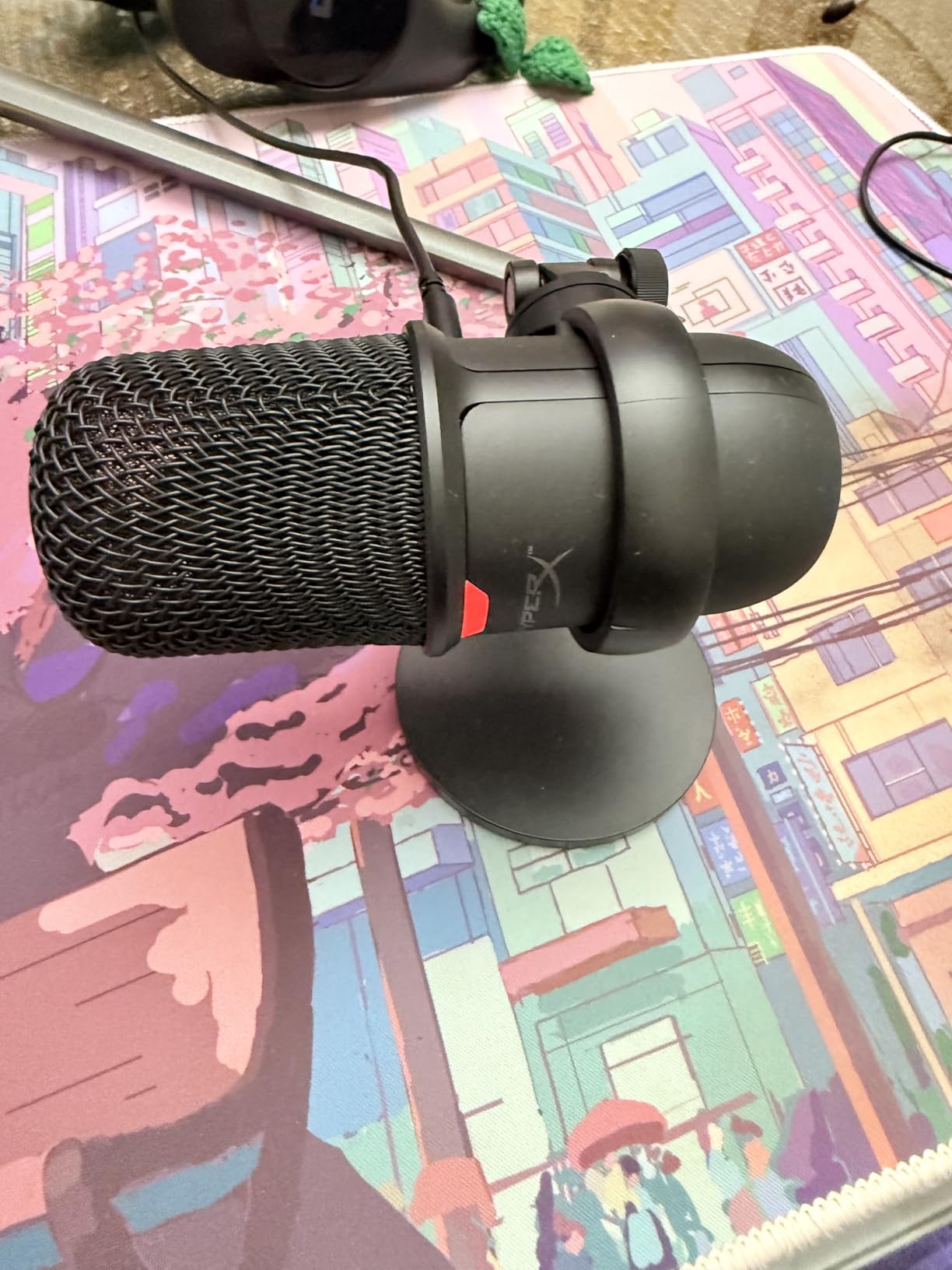 HyperX SoloCast - USB Condenser Gaming Microphone, for PC, PS4, PS5 and Mac, Tap-to-Mute Sensor, Cardioid Polar Pattern, great for Streaming, Podcasts, Twitch, YouTube, Discord, Black customer photo 2