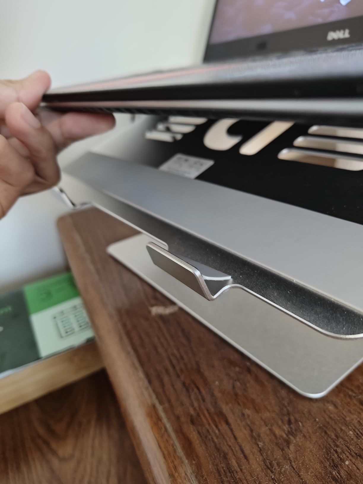 Lamicall Adjustable Laptop Stand, Portable Laptop Riser, Aluminum Laptop Stand for Desk Foldable, Ergonomic Computer Notebook Stand Holder for MacBook Air Pro, Dell XPS, HP (10-17.3'') - Black customer photo 2