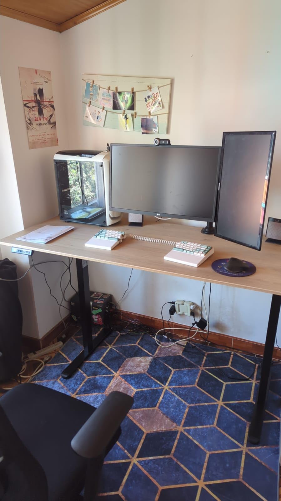 ErGear Electric Stand up Desk Frame,4 Memory Height Settings Height Adjustable Table Legs, Sit Stand Desk Frame Up to 47.2