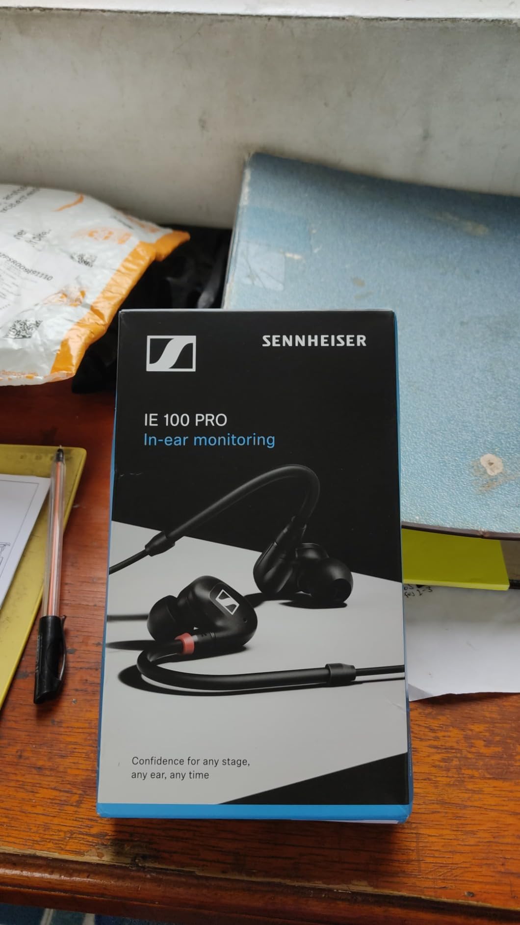 SENNHEISER Professional IE 100 PRO Dynamic In-Ear Monitoring Headphones, Clear customer photo 1