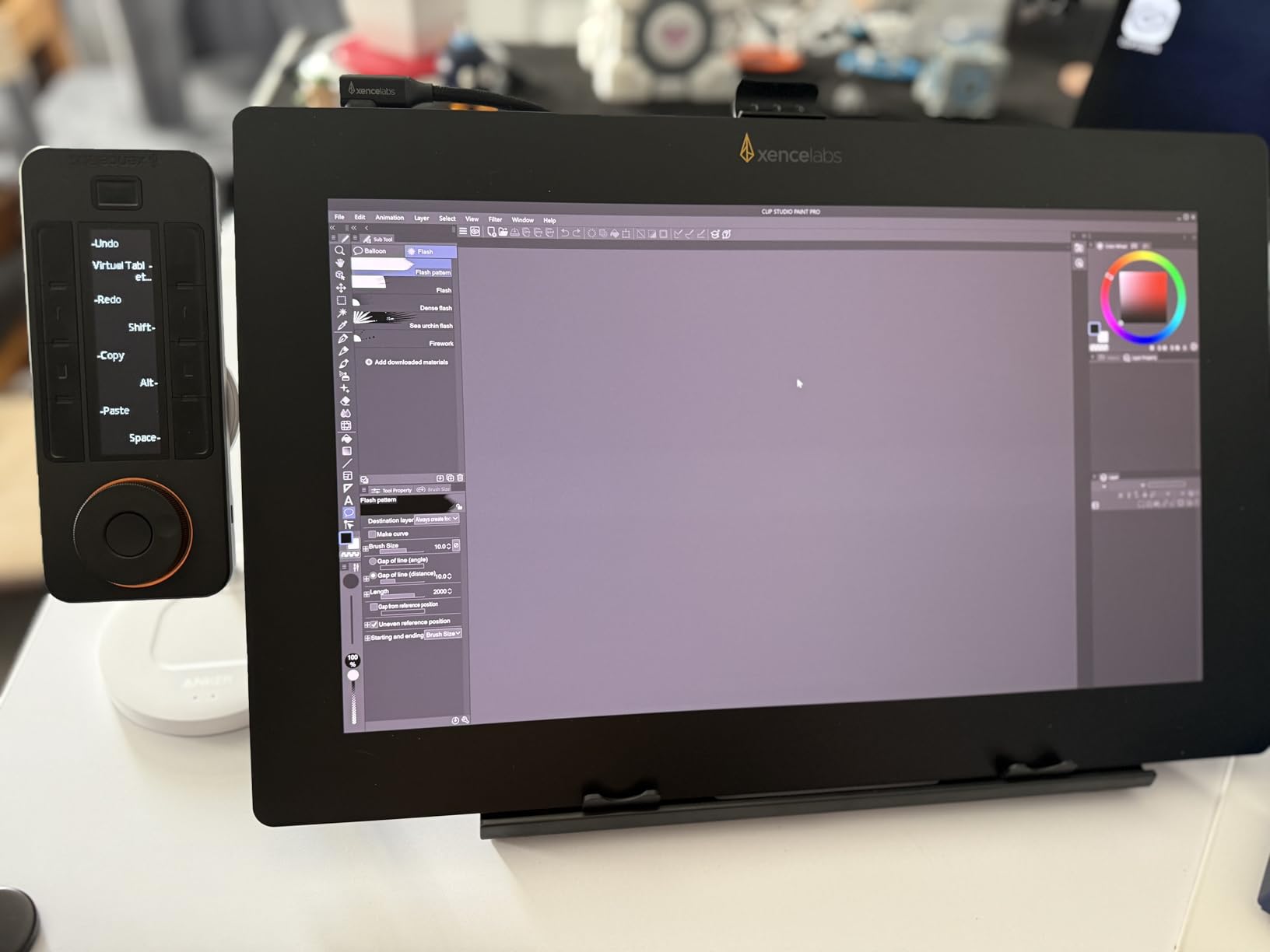 XENCELABS Quick Keys for PC, MacBook, Desktop, Drawing Tablet, Pen Display, OLED Display, 44 Customizable Shortcuts Keydail for Digital Drawing, Video Editing, Photo Retouching, Windows/macOS customer photo 1