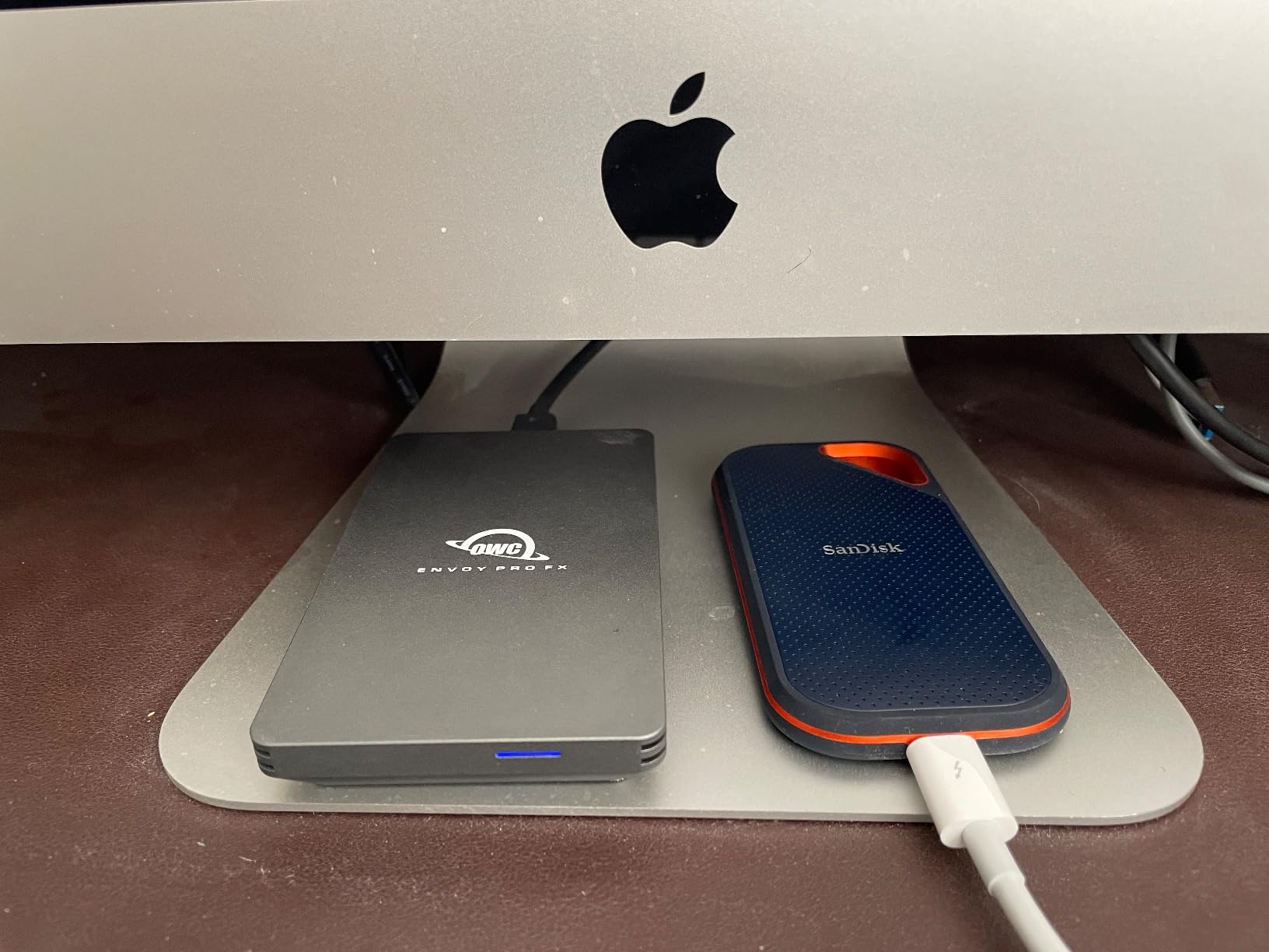 OWC 2TB Envoy Pro FX Portable Rugged External NVMe M.2 SSD Drive Thunderbolt 3, USB3.2 USB-C, up to 2800MB/s speeds, Drop/Shock Resistant Compatible with Mac and PC customer photo 1