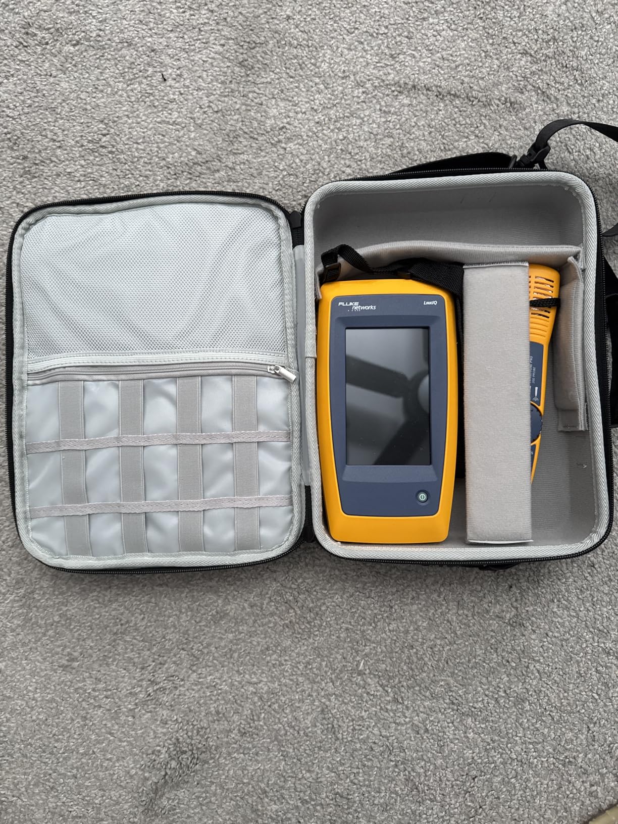 Fluke Networks LIQ-100 LinkIQ Cable + Network Tester customer photo 2