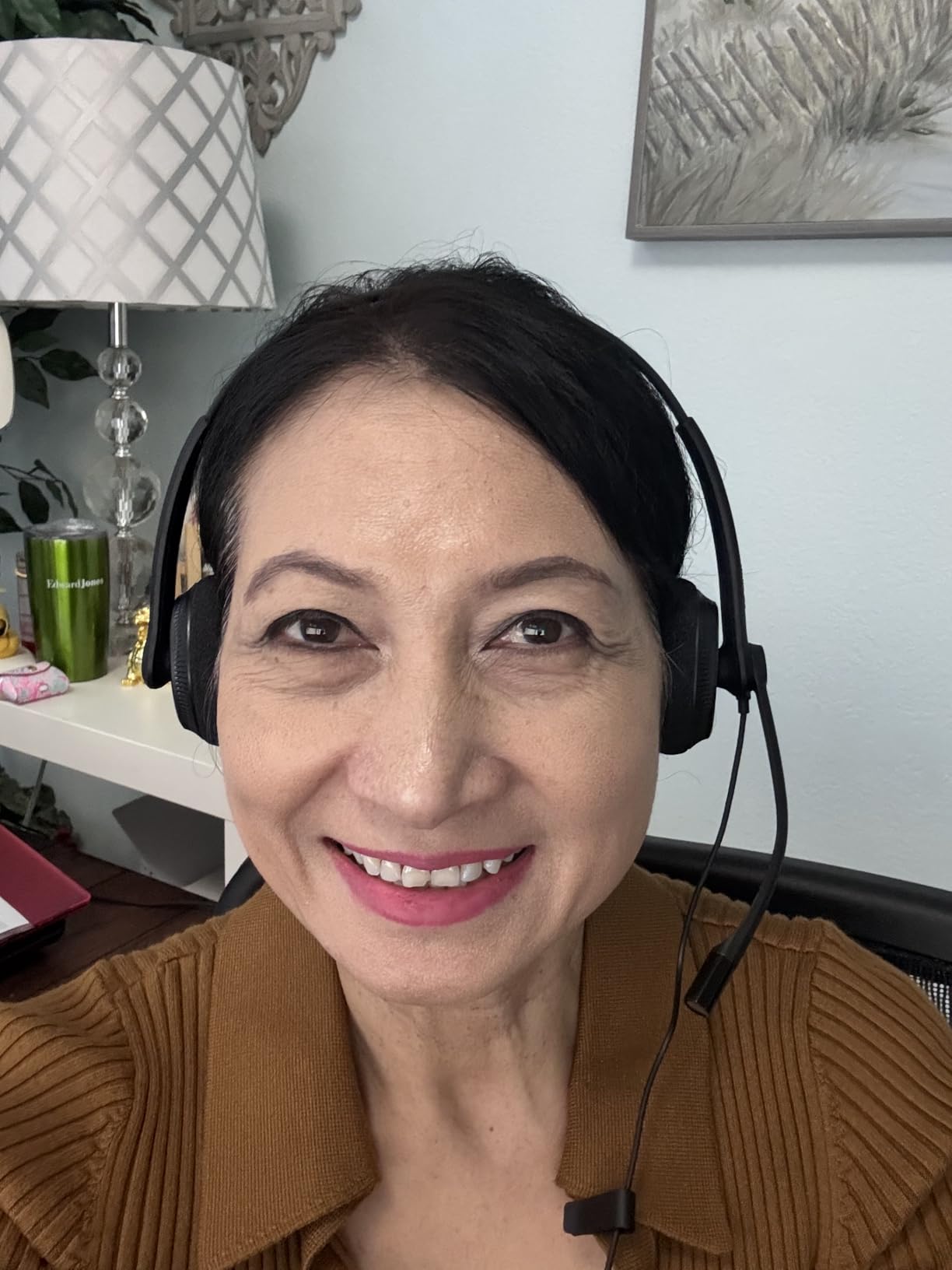 Yealink UH34 USB Headset with Mic, Stereo Wired Headphones with Noise Cancelling Microphone, Professional Work Headset VoIP Phone PC Computer Call Center Office (Ultra Light) customer photo 1