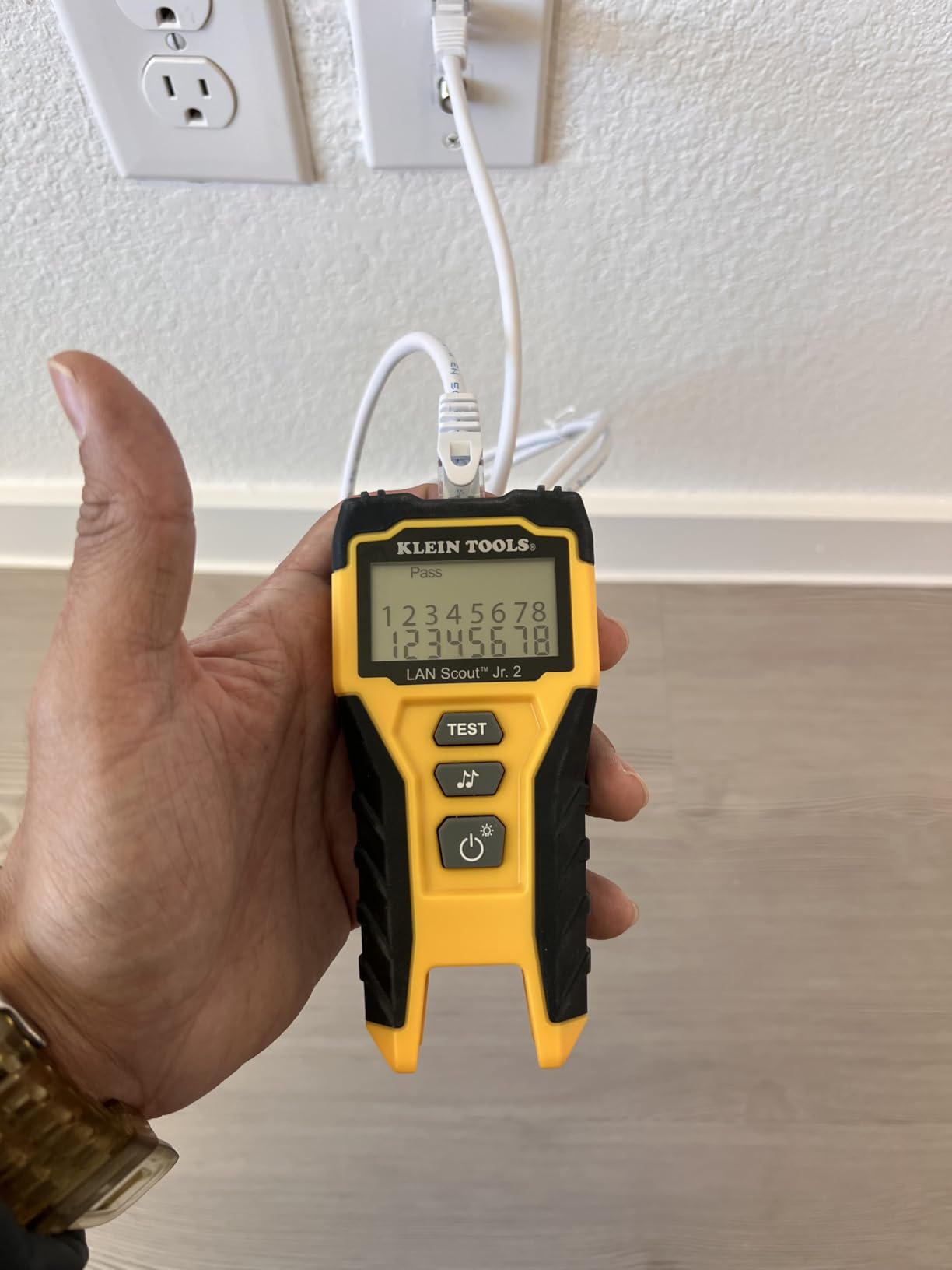 Klein Tools VDV526-200 Cable Tester, LAN Scout Jr. 2 Ethernet Tester for CAT 5e, CAT 6/6A Cables with RJ45 Connections customer photo 2