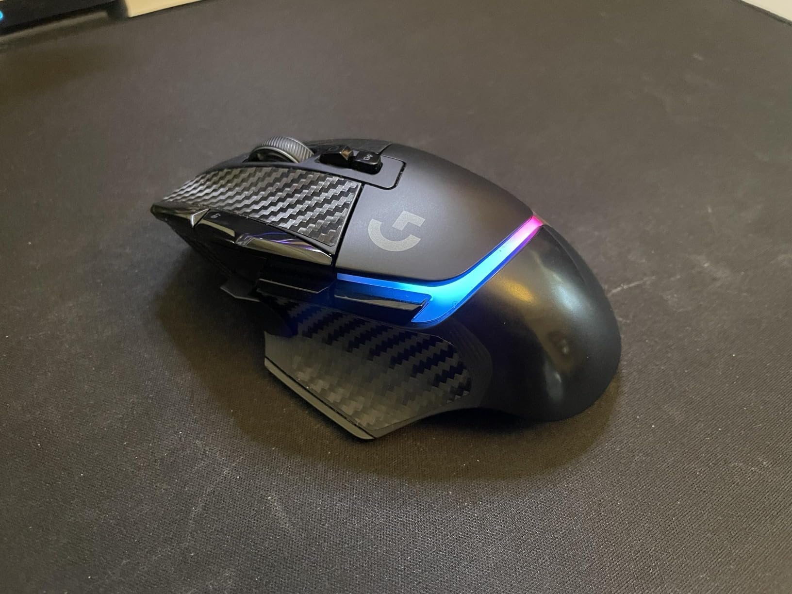 Logitech G502 X Plus Wireless Gaming Mouse: Optical Switches, LIGHTSYNC RGB, 13 Buttons, Infinite Scroll Toggle, <130 hr Battery Life, USB-C, PowerPlay Wireless Charging Capable, for PC/MacOS - Black customer photo 1