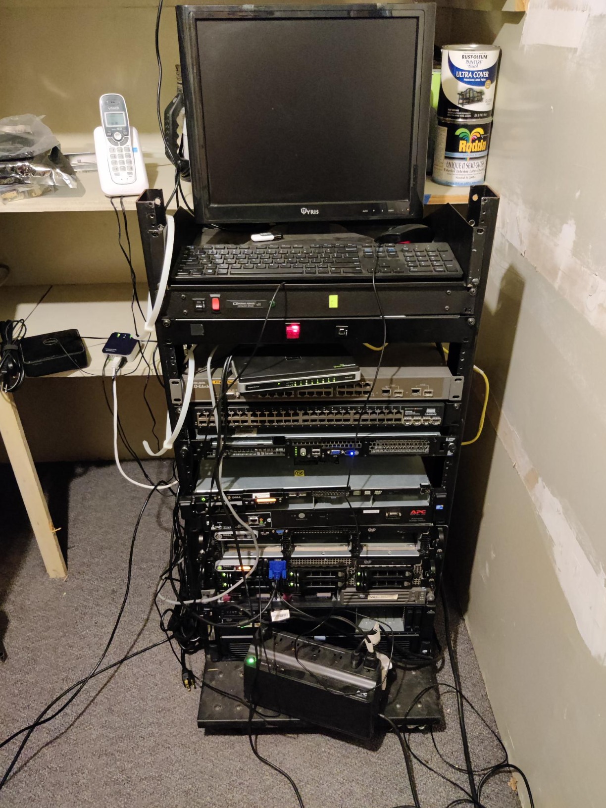 VGA KVM Switch 4 Port, USB VGA KVM Switcher for 4 Computers Share 1 Monitor 3 USB Devices Keyboard Mouse Scanner Printer, Including 4 KVM Cables & Desktop Control customer photo 2