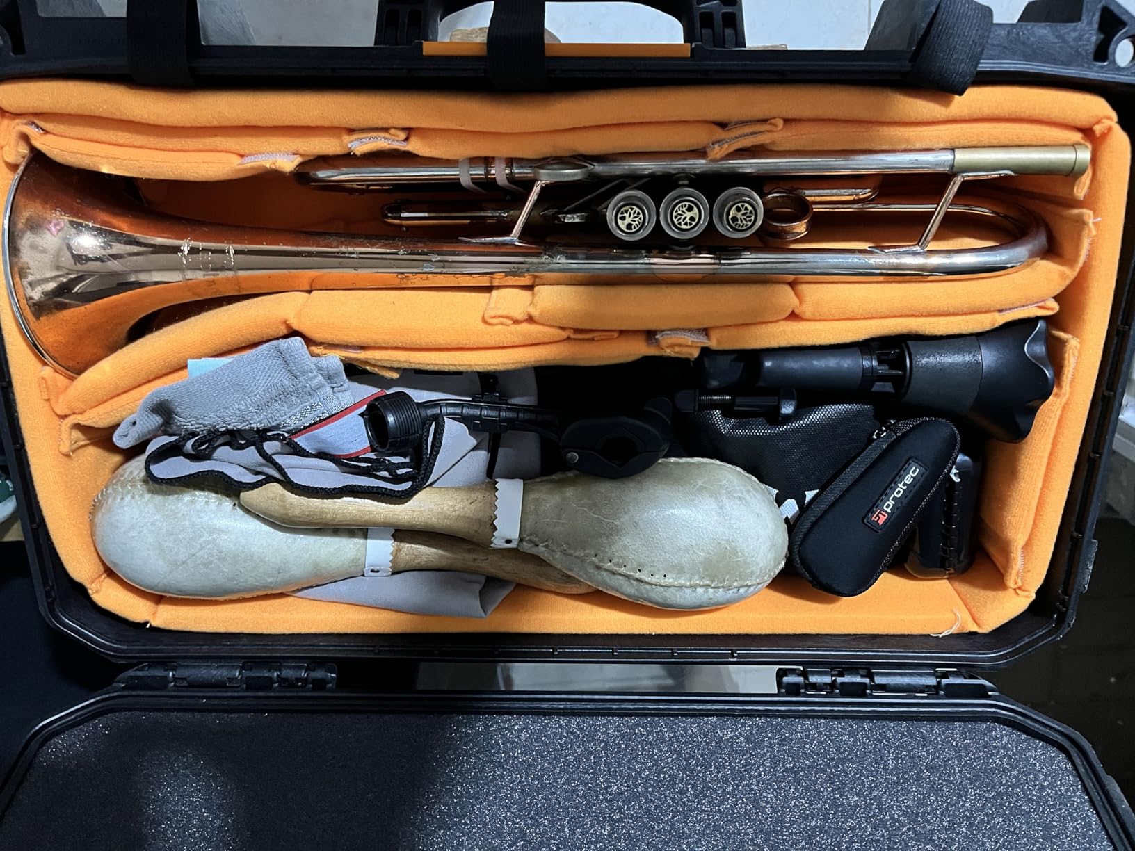 Pelican Vault V525 Hard Case (Camera, Pistol, Gear, Equipment) customer photo 2