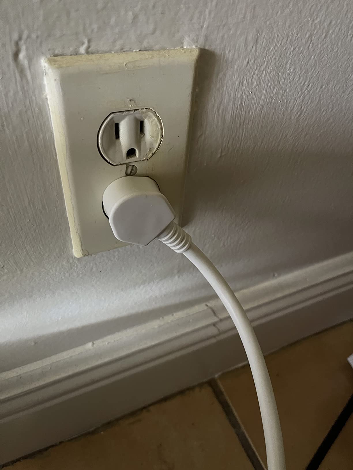 BN LINK Smart Plug Power Strip, Surge Protector with 6 Individually Controlled Smart Outlets, 4 USBs (incl. 20W USB-C), Compatible with Alexa and Google Home customer photo 2