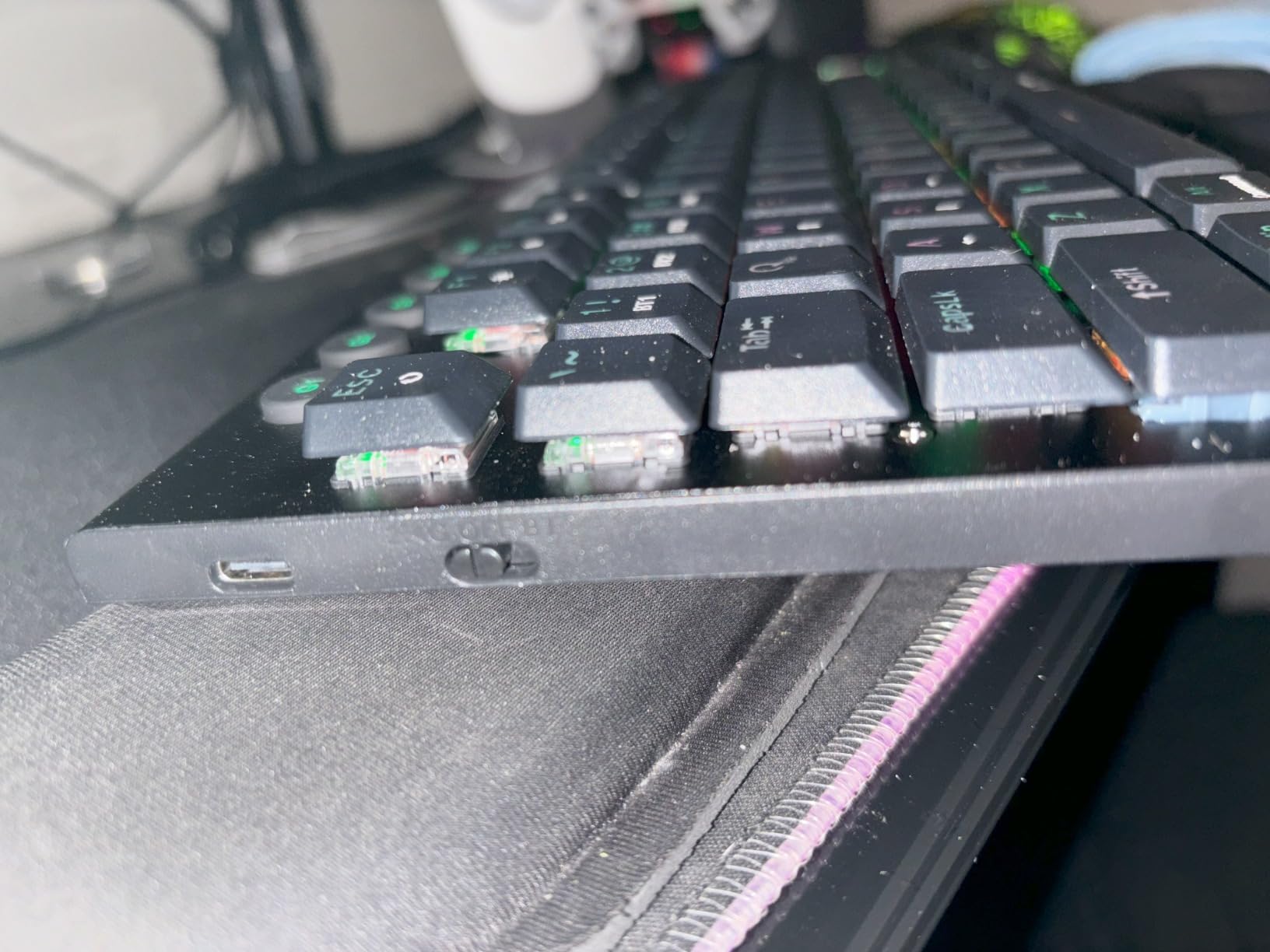 Redragon K618 PRO 3-Mode Wireless RGB Mechanical Keyboard, BT/2.4Ghz/Wired Low Profile Win/Mac Gaming Keyboard w/Ultra-Thin Design, Dedicated Media Control & Linear Red Switch customer photo 1