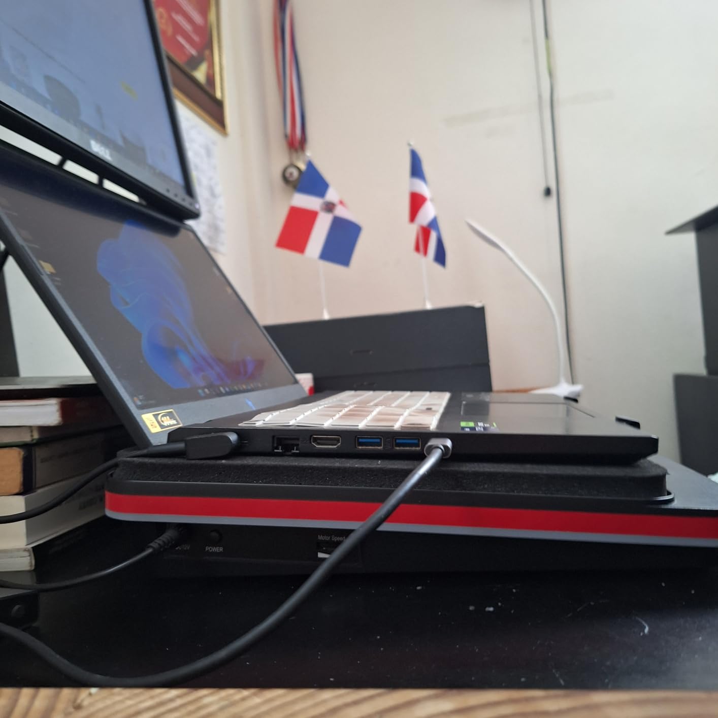 IETS GT500 Powerful Turbo-Fan (4200 RPM) Laptop Cooling Pad with Seal Foam customer photo 2