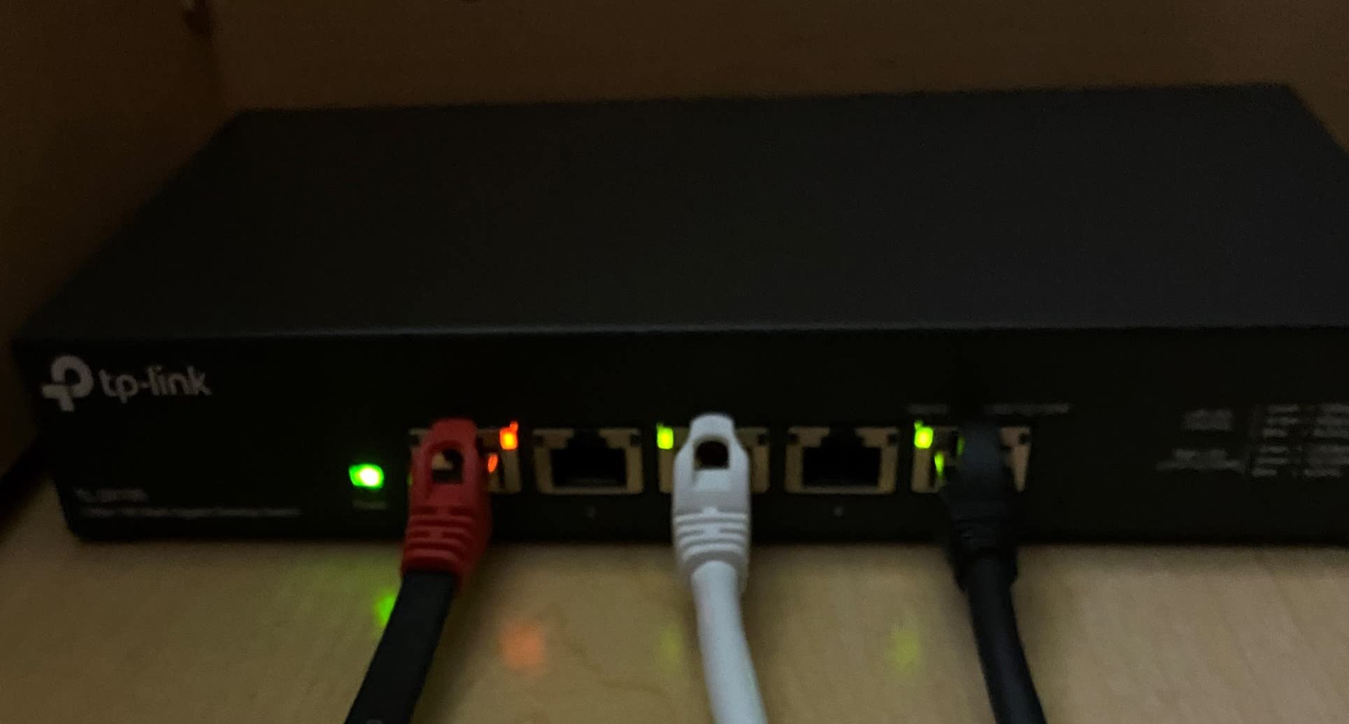 TP-Link TL-SX105 | 5 Port 10G/Multi-Gig Unmanaged Ethernet Switch | Desktop/Wall-Mount | Plug & Play | Fanless | Sturdy Metal Casing | Speed Auto-Negotiation, Free Expert Help customer photo 2