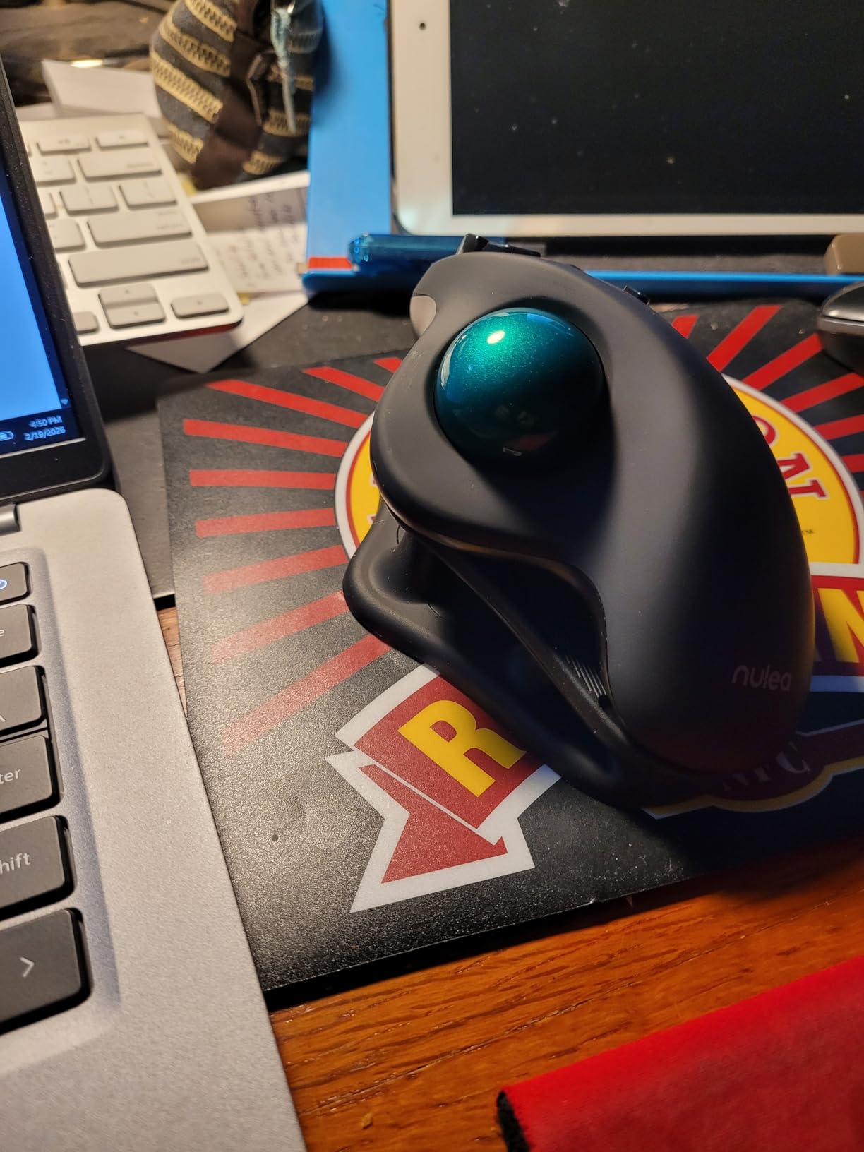 Nulea M501 Wireless Trackball Mouse, Rechargeable Ergonomic, Easy Thumb Control, Precise & Smooth Tracking, 3 Device Connection (Bluetooth or USB Receiver), Compatible for PC, Laptop, Mac, Windows customer photo 1