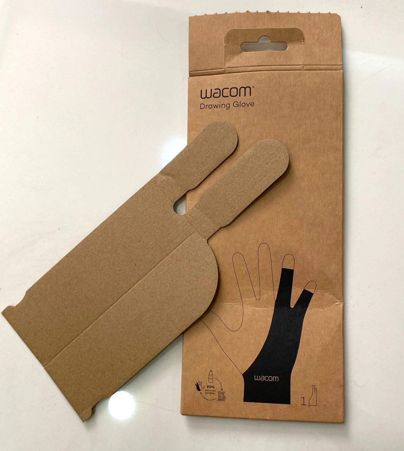 Wacom Drawing Glove, Two-Finger Artist Glove for Drawing Tablet Pen Display, 90% Recycled Material, eco-Friendly, One-Size (1 Pack) customer photo 1