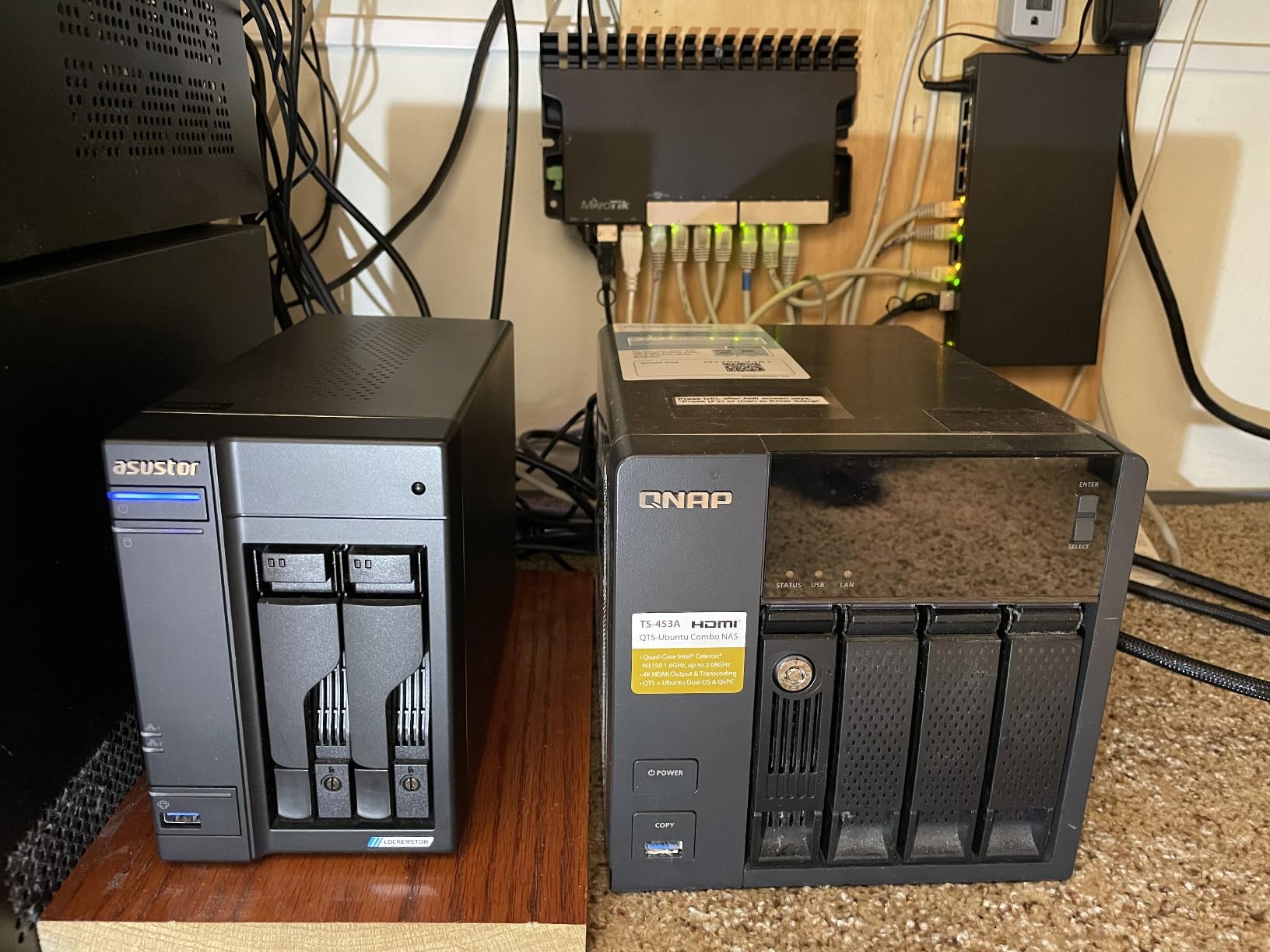 Asustor Lockerstor 2 Gen2 AS6702T - 2 Bay NAS, Quad-Core 2.0 GHz CPU, 4x M.2 NVMe slots (PCIe 3.0), Dual 2.5GbE, 4GB DDR4 RAM, Network Attached Storage (Diskless) customer photo 2