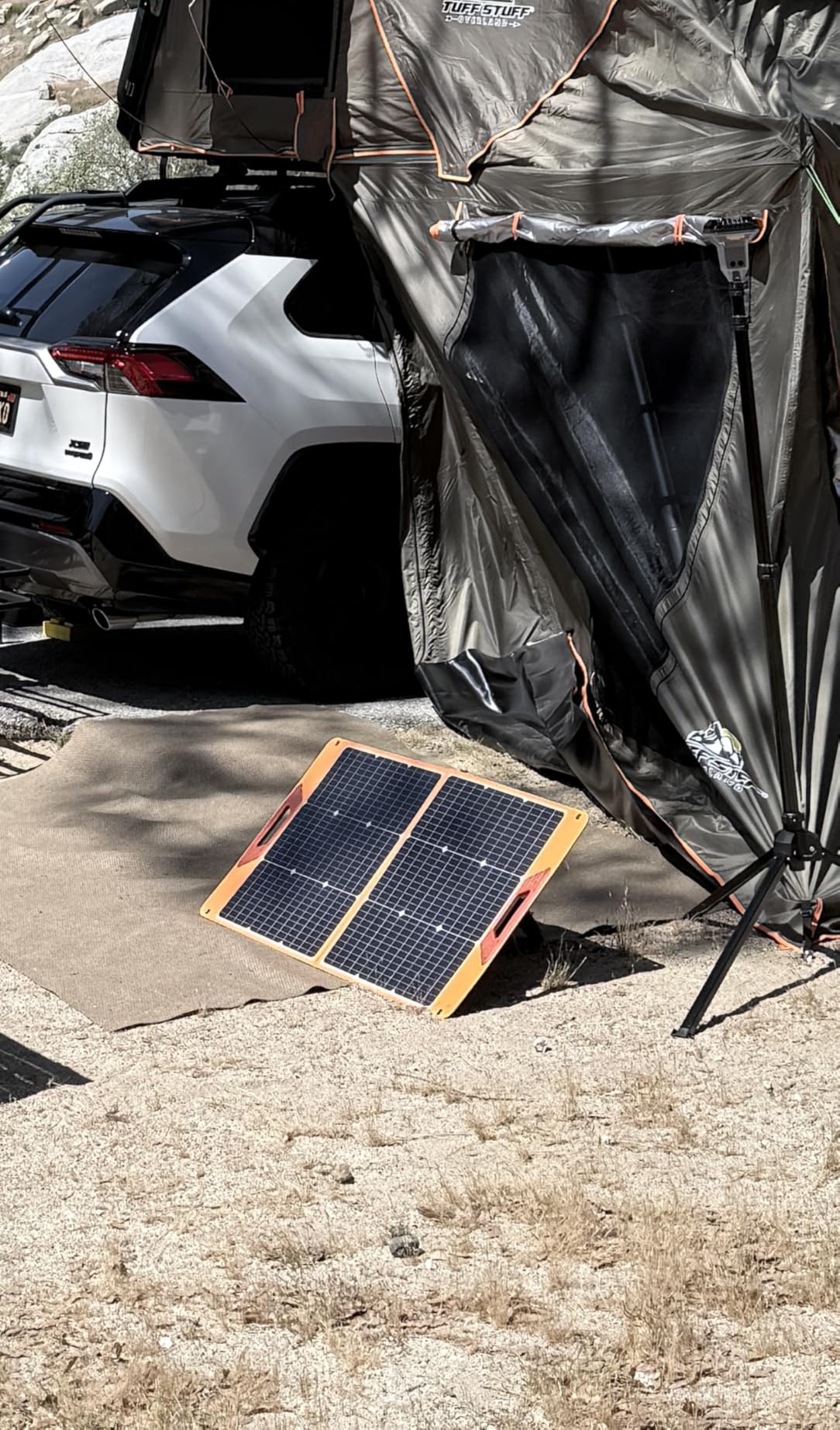 Solar Panels 100Watt Portable 24% High-Efficiency 18V Foldable Solar Charger with USB Outputs for Power Stations, Phones, IP65 Waterproof Perfect for Camping, RVing, Home Backup and Off-Grid Blackouts customer photo 1