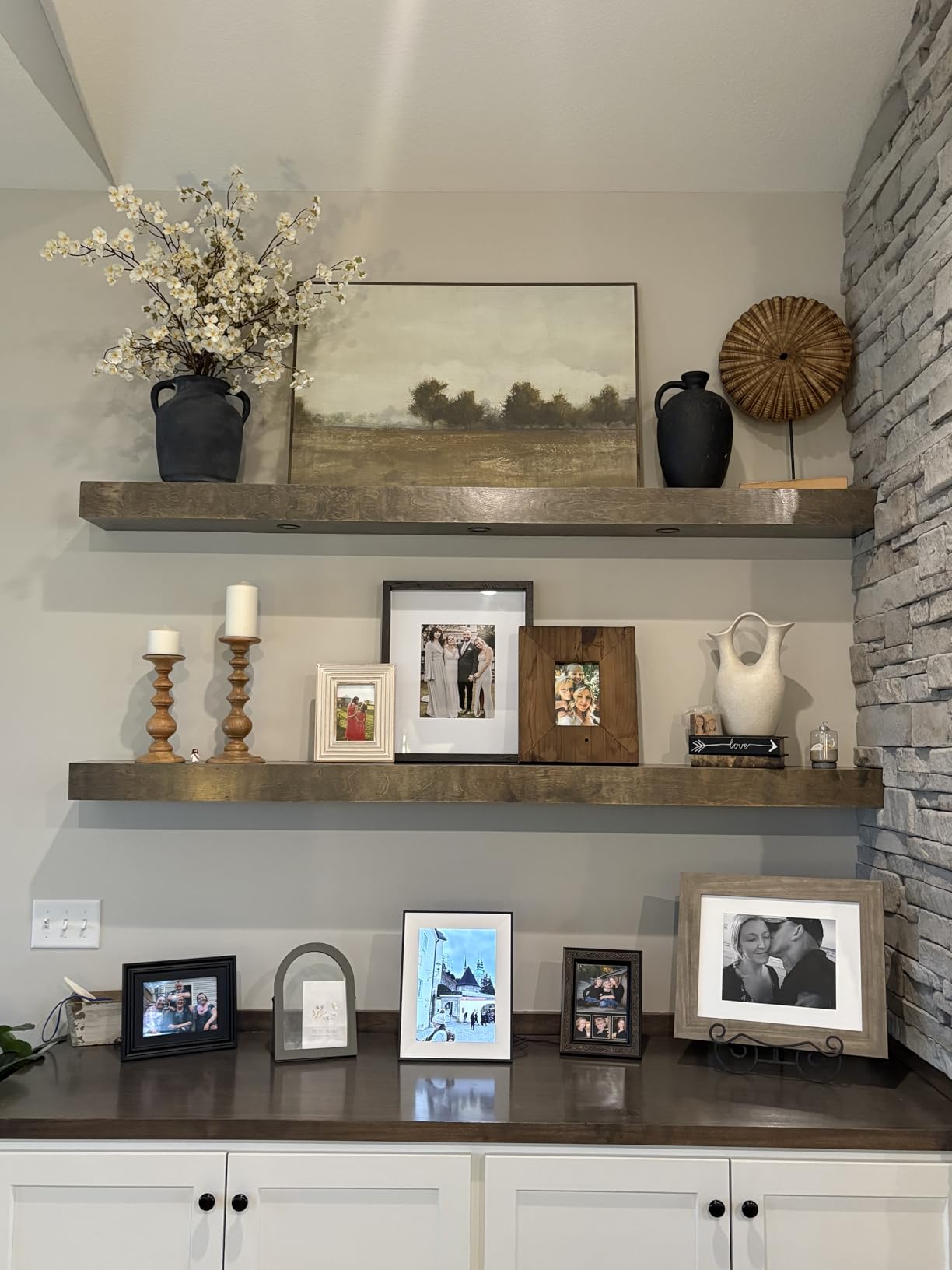 Aura Digital Picture Frame - 10.1