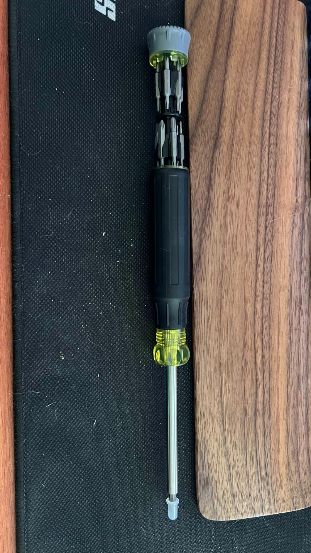 Klein Tools 32328 Precision Screwdriver, 27-in-1 Multi-Bit Screwdriver, Bits for Apple Product Repair, Rare-Earth Magnet, Electronic Repair customer photo 1