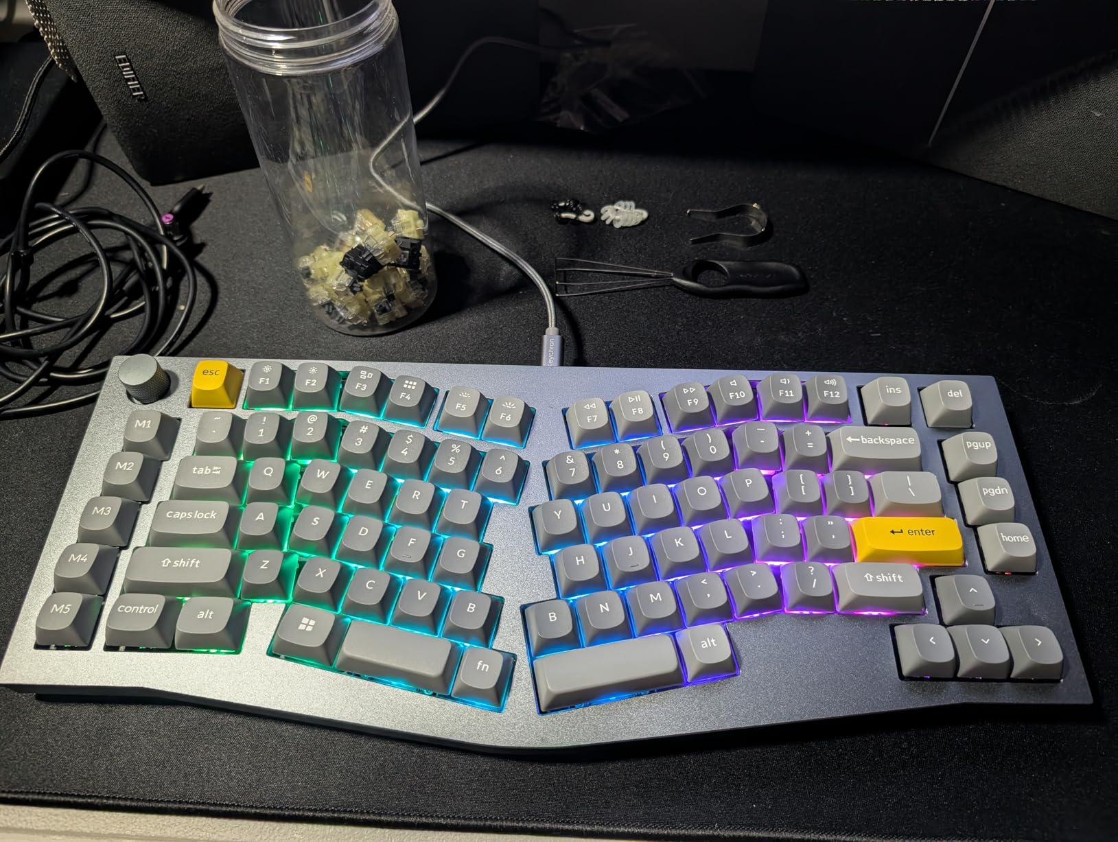 Keychron Q10 Wired Custom Mechanical Keyboard Knob Version, 75% Alice Layout QMK/VIA Programmable Macro with Hot-swappable Gateron G Pro Red Switch Compatible with Mac Windows Linux (Grey) customer photo 1