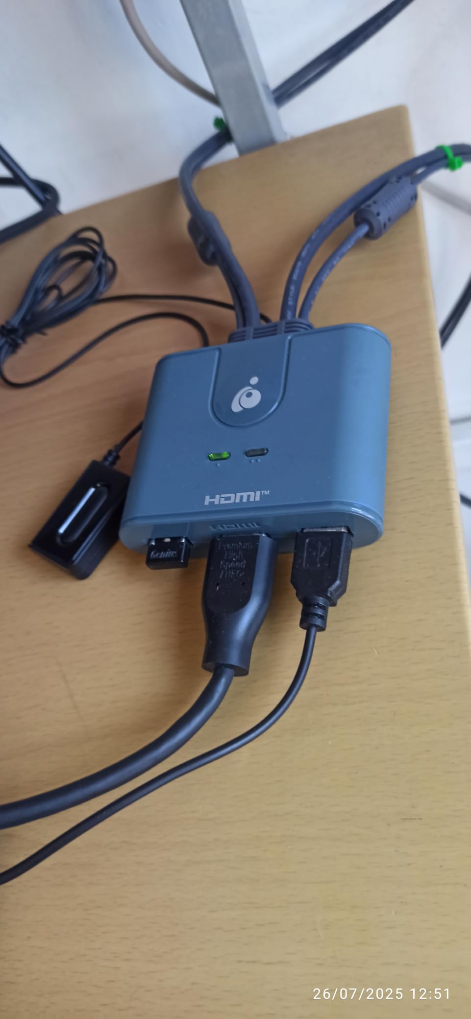 IOGEAR 2-Port HDMI KVM Switch with Cables - USB & HDMI Connections - Control 2 Computers with One Monitor, Keyboard & Mouse - Plug & Play - 1080p/1920x1200 - Windows, Mac, Linux - GCS32HU customer photo 1