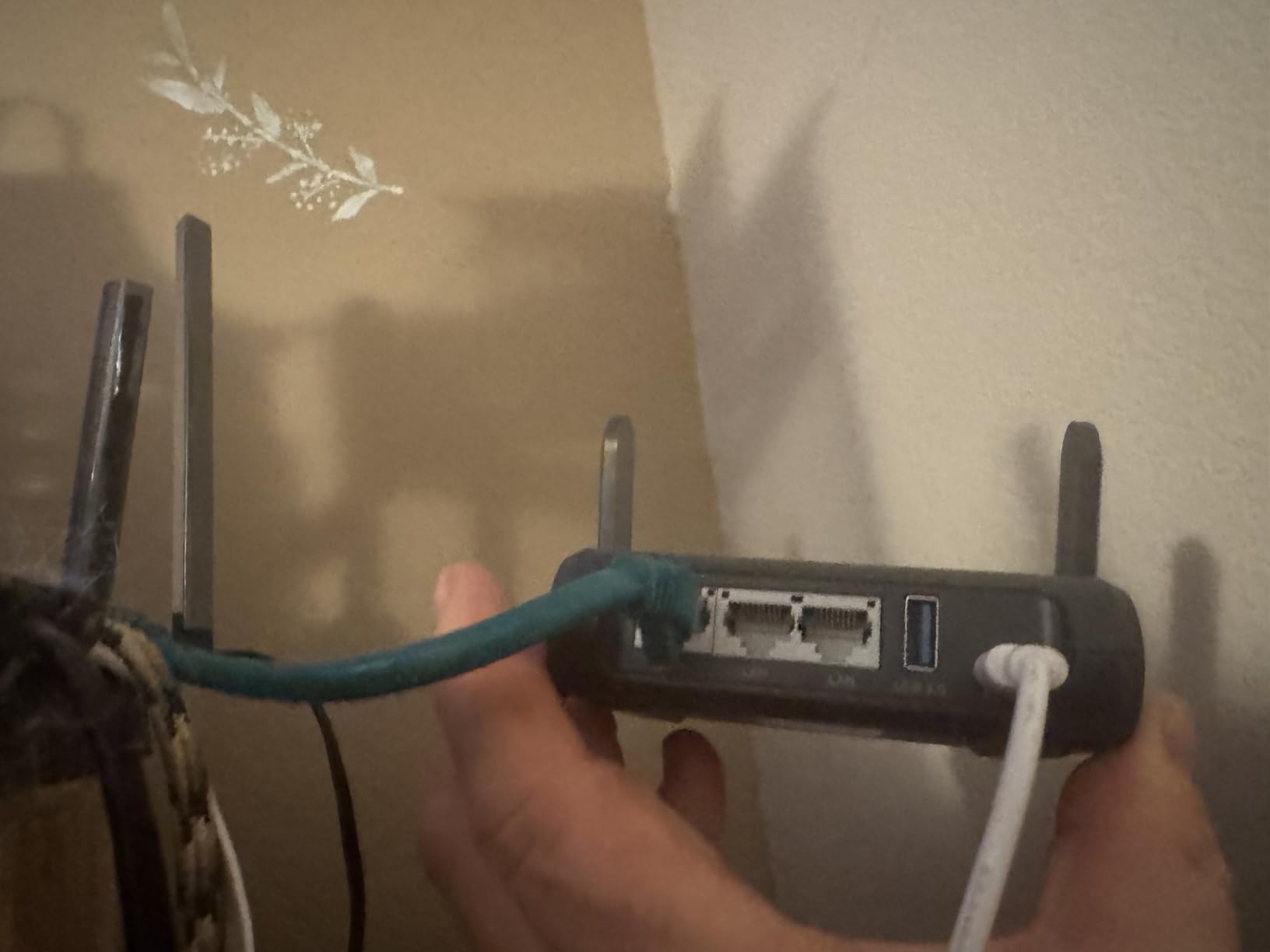 GL.iNet GL-A1300 Pocket VPN Travel Router - Portable Wi-Fi Router for Travel, Easy to Set up, Connect to Public & Hotel Wi-Fi login Page customer photo 1