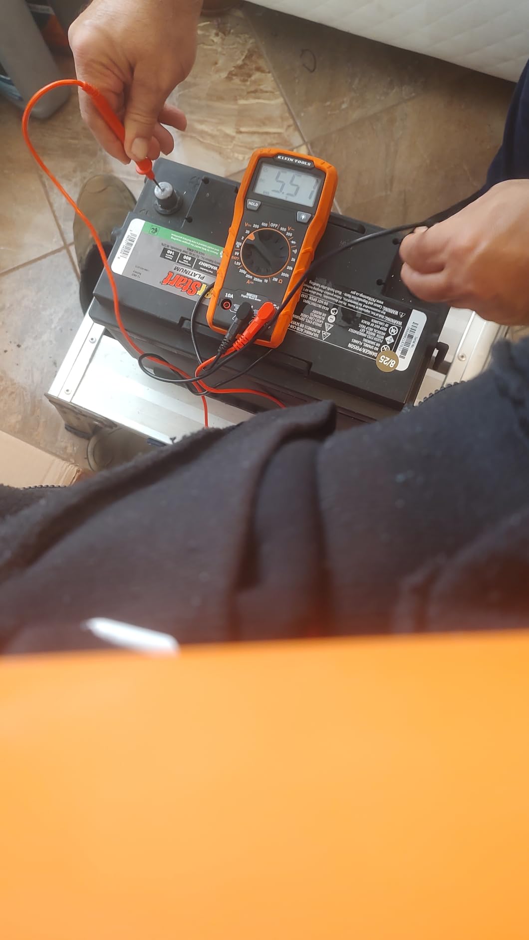 Klein Tools MM325 Multimeter, Digital Manual-Ranging 600V AC/DC Voltage Tester, Tests Batteries, Current, Resistance, Diodes, and Continuity customer photo 2