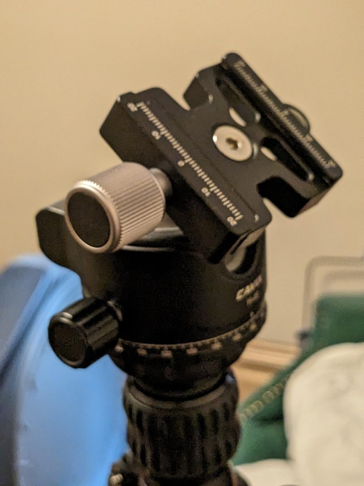 Tripod Ball Head, CAVIX H-46 Metal Ball Head Camera Tripod Head 44lbs/20kg Load with Arca Swiss Quick Release Plate customer photo 1