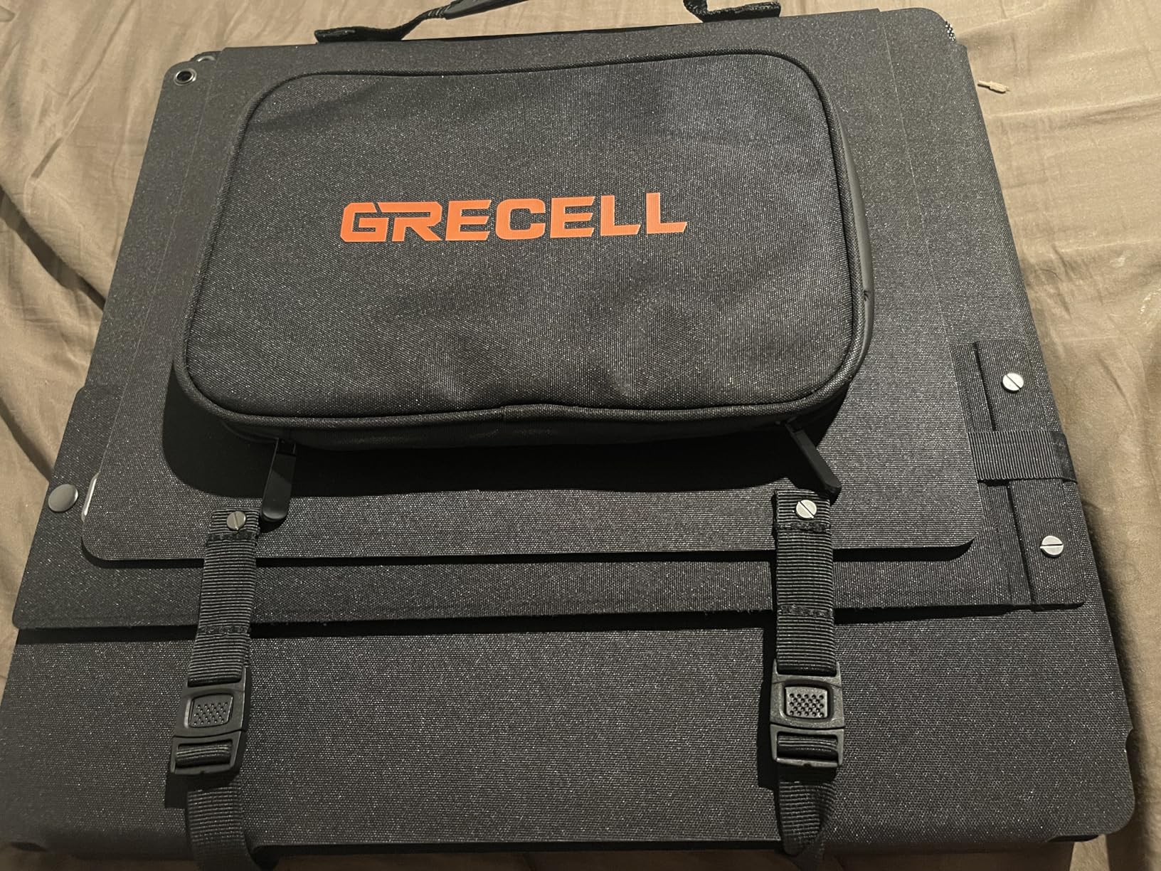 200W Portable Solar Panel for Power Station, Foldable Solar Charger w/ 4 Kickstands, IP65 Waterproof Solar Panel Kit w/DC XT60 Anderson Aviation Output for Outdoor RV Camper Blackout customer photo 1