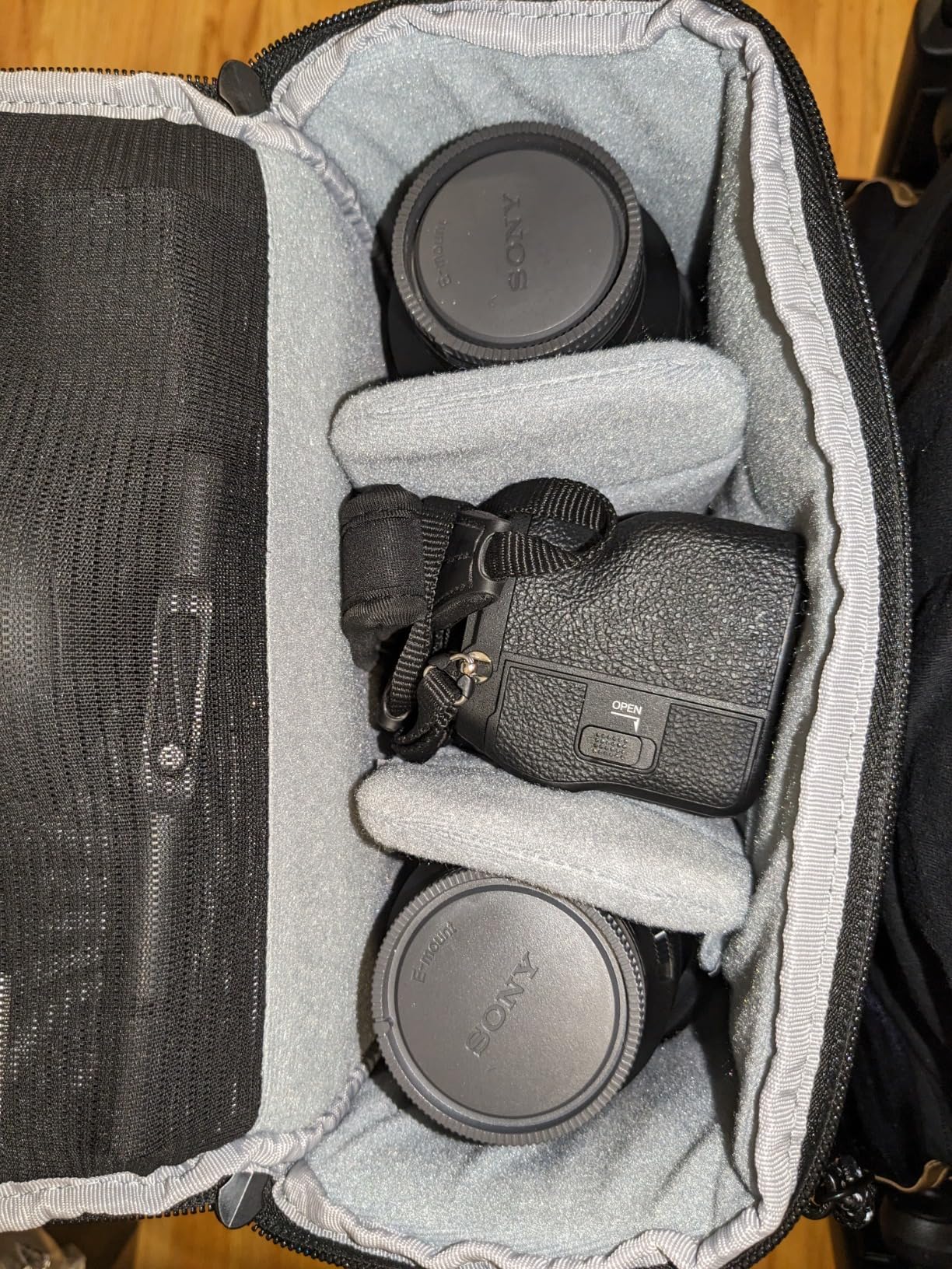 BAGSMART Small Camera Sling Bag for Photographers, Compact Camera Shoulder Bags for DSLR/SLR/Mirrorless Cameras, Waterproof Crossbody Camera Case with Tripod Holder, Black customer photo 2