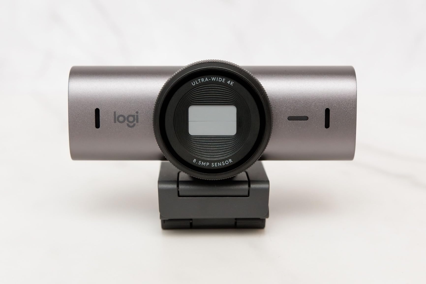 Logitech MX Brio Ultra HD 4K Webcam for Collaboration and Streaming, 1080p 60 FPS, Show Mode, Works with Microsoft Teams, Zoom, Google Meet, Nintendo Switch 2, Graphite customer photo 2