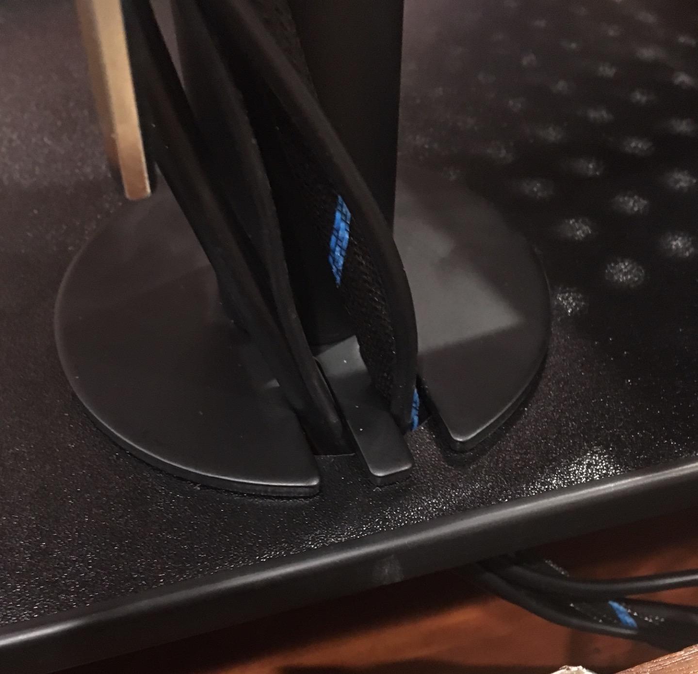 VIVO Fully Adjustable 13 to 32 inch Single Computer Monitor and Laptop Desk Mount Combo, Stand with Grommet Option, Fits up to 17 inch Laptops, White STAND-V002CW customer photo 2