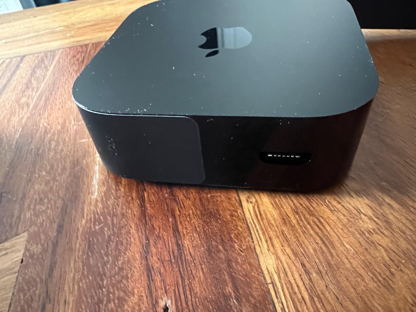 Apple TV 4K Wi-Fi + Ethernet with 128GB Storage (3rd Generation) customer photo 1