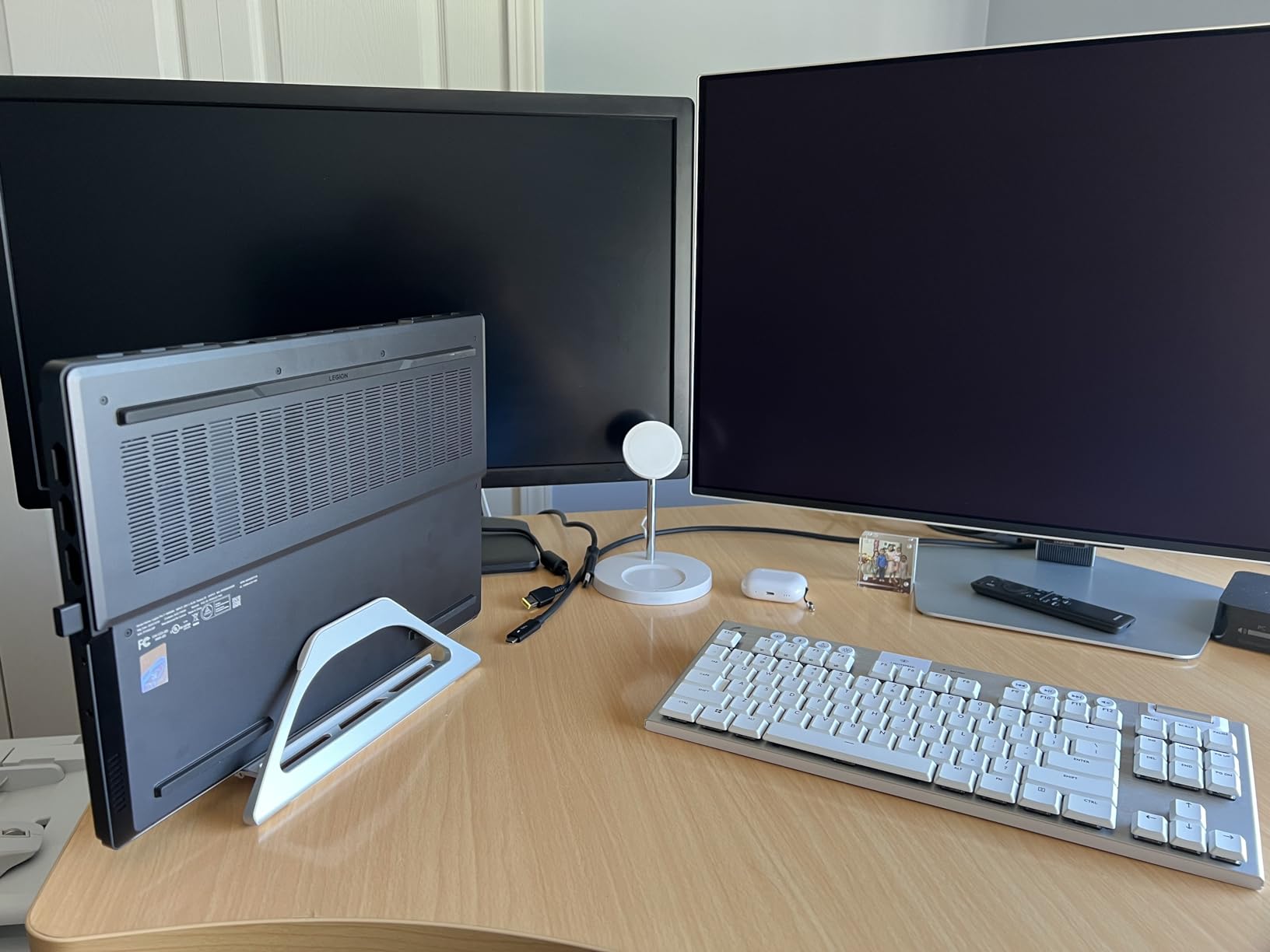 Elestoria Aluminum Vertical Laptop Stand with Gravity Auto-Lock - Adjustable Laptop Holder Vertical fits MacBook Pro/Air, Chromebook & Gaming Laptops up to 17.3