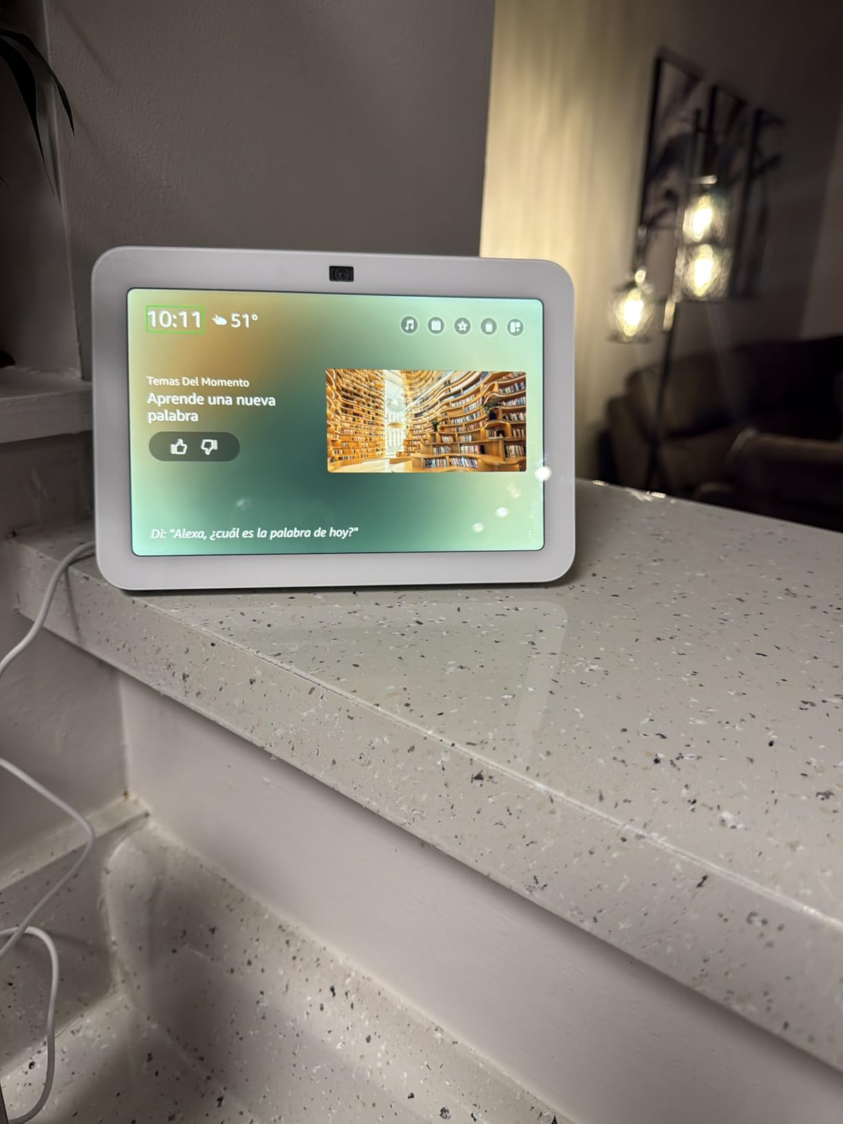 Amazon Echo Show 8, With Spatial Audio, Smart Home Hub, Designed for Alexa customer photo 2