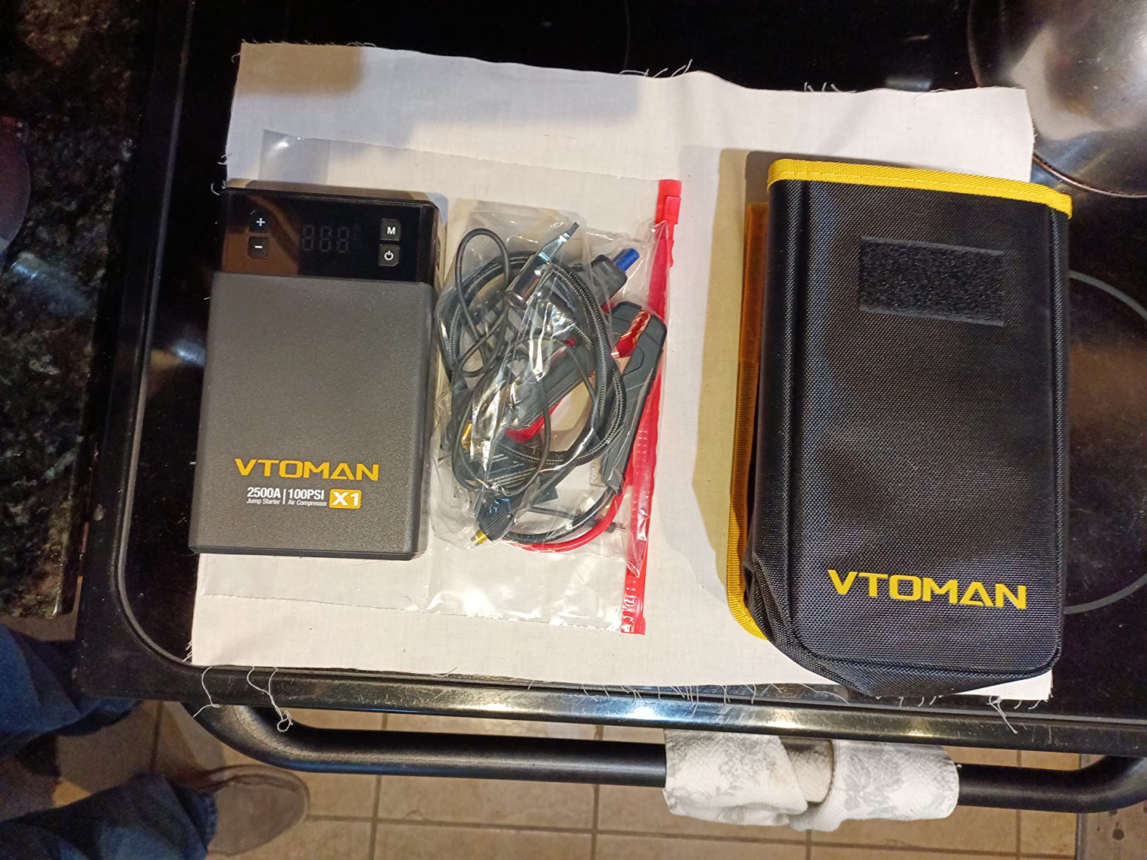 VTOMAN X1 Jump Starter with Air Compressor, Car Battery Jumper Starter with 150PSI Auto Tire Inflator, 12V Portable Booster Pack customer photo 2