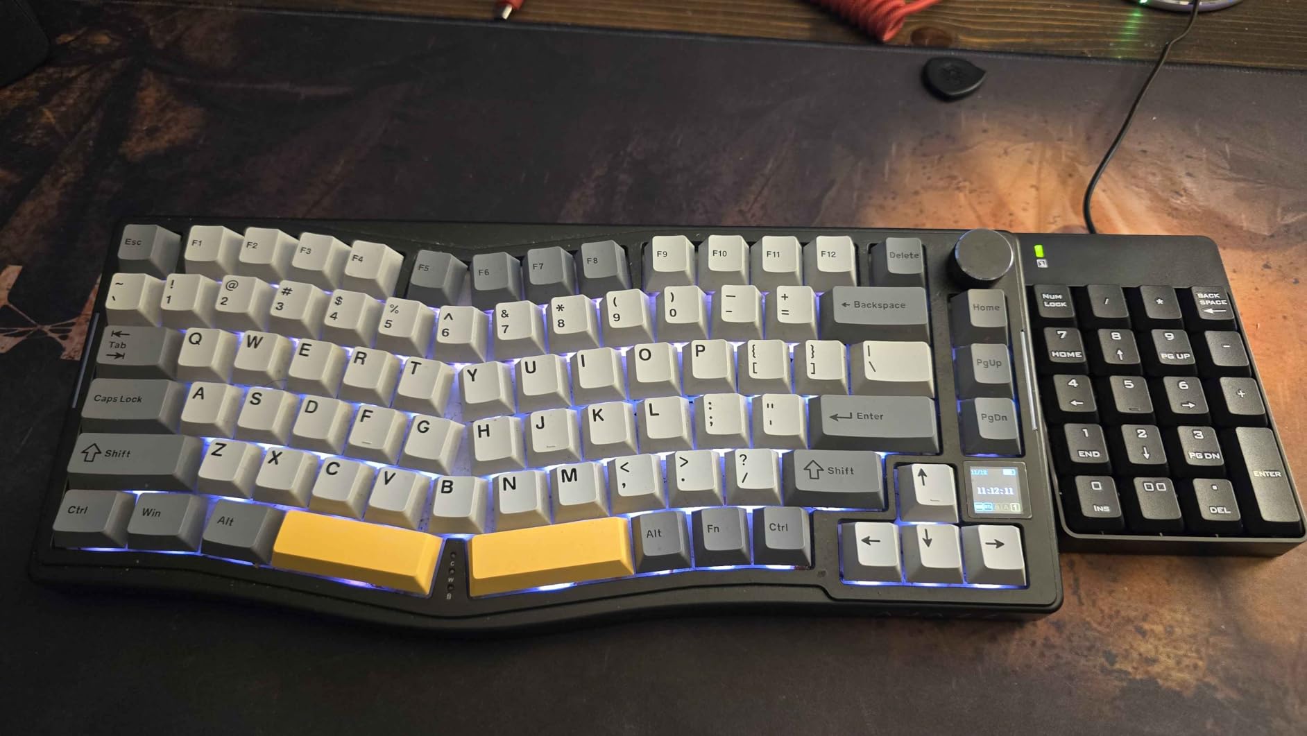 TechGarden Wired Number Pad, USB Numeric Keypad 19 Key Number Keypad for Laptop PC Computer customer photo 1