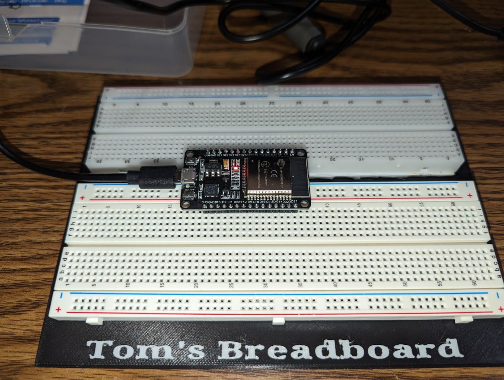 LAFVIN Basic Starter Kit for ESP32 ESP-32S WiFi I OT Development Board with Tutorial Compatible with Arduino IDE customer photo 1