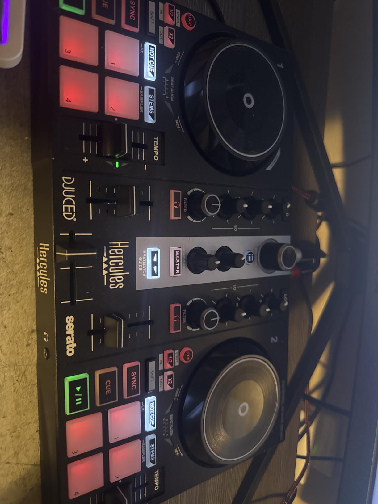 Hercules DJControl Inpulse 200 MK2 - Ideal DJ Controller for Learning to Mix - Software and Tutorials Included customer photo 1