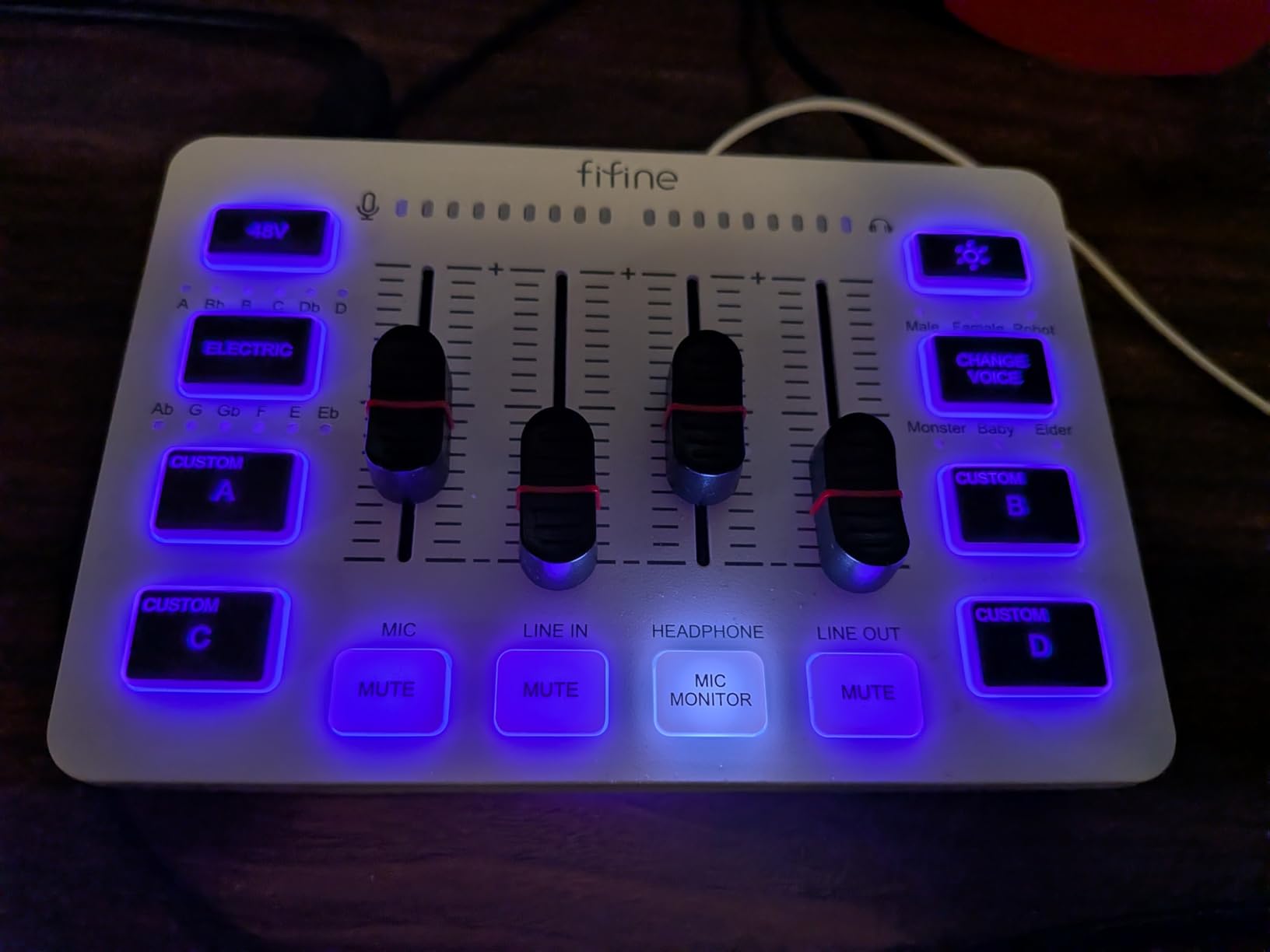 FIFINE Gaming Audio Mixer, Streaming RGB PC Mixer with XLR Microphone Interface, Individual Control, Volume Fader, Mute Button, 48V Phantom Power, for Podcast/Recording/Vocal/Game Voice-AmpliGame SC3 customer photo 2