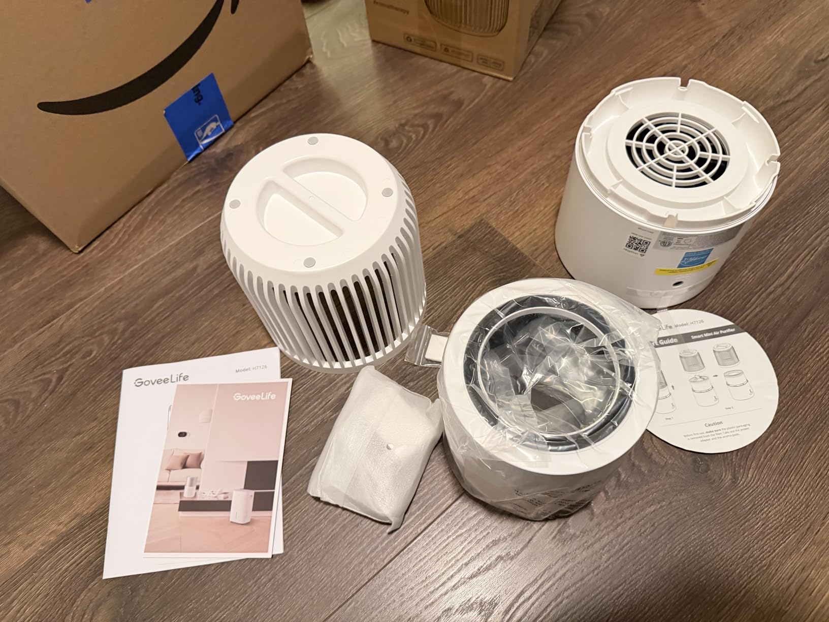 GoveeLife Mini Air Purifier for Bedroom, Smart Filter Air Purifier with App Alexa Control for Pet Hair, Odors, Pollen, HEPA Portable Air Cleaner with 3 Speeds, 2 Modes, Timer, Aroma for Home customer photo 1