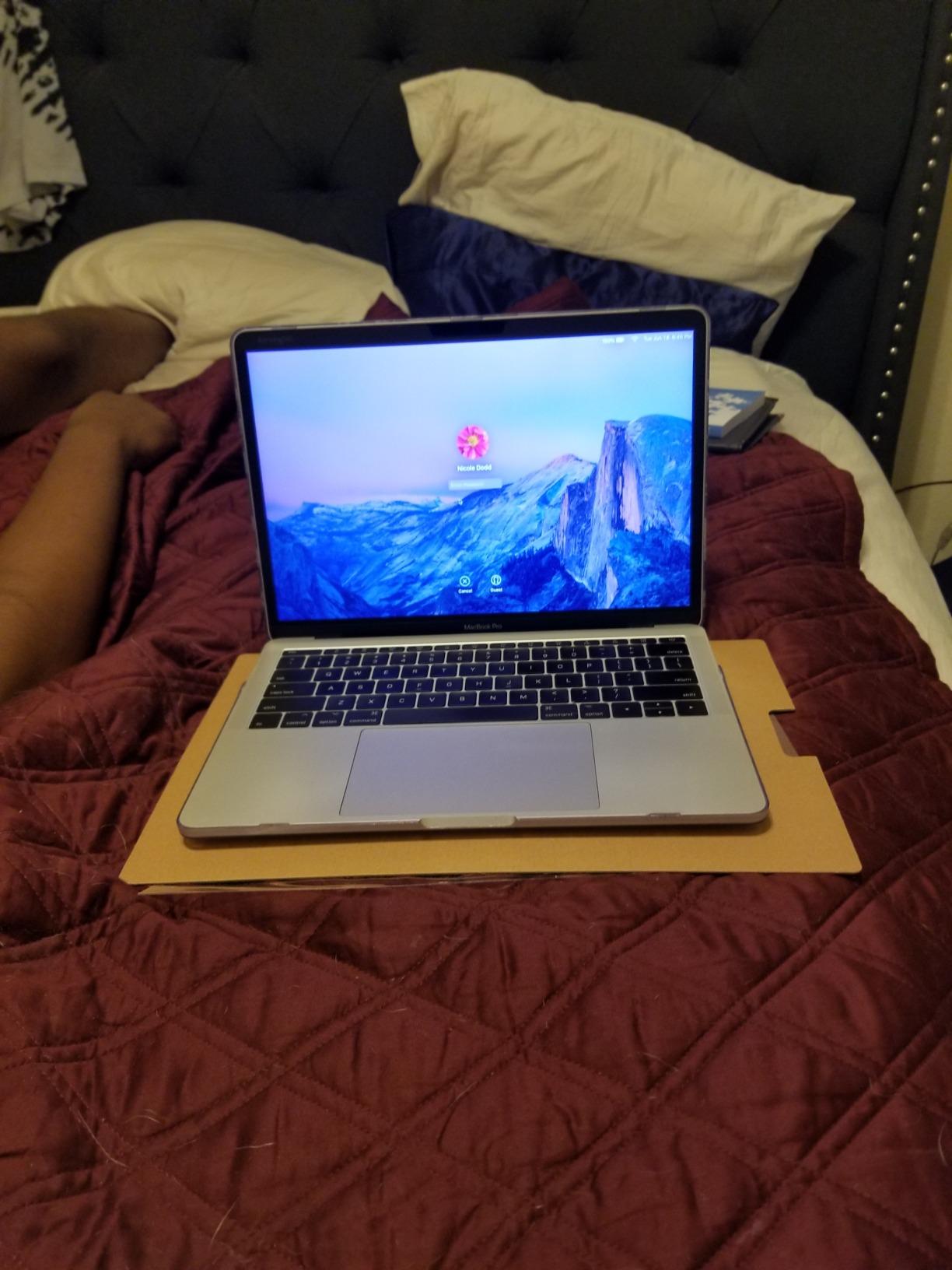 Kensington MagPro Magnetic Laptop Privacy Screen 14 inch, Removable 16:10 Laptop Privacy Filter, Anti-Glare, Blue Ray Reduction (K55254WW) customer photo 2