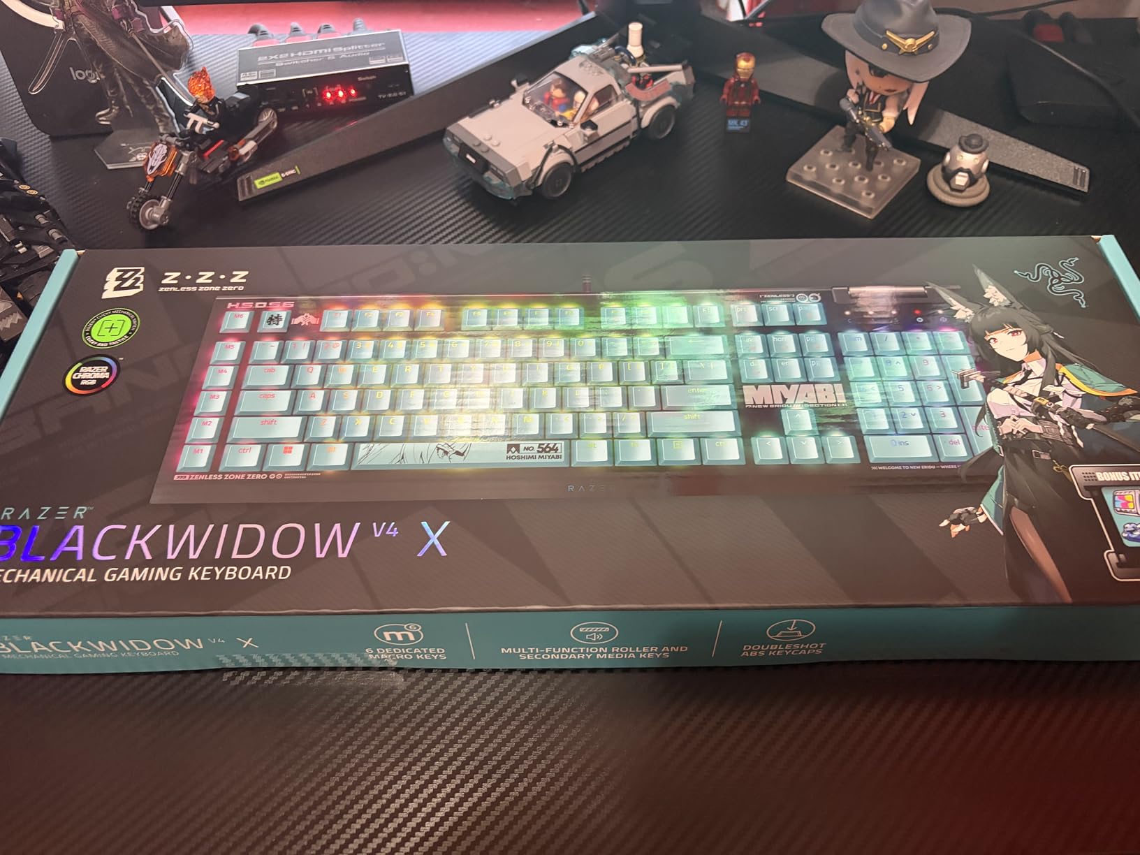 Razer BlackWidow V4 X Mechanical Gaming Keyboard - Yellow Switches Linear & Silent - 6 Macro Keys - Chroma RGB - Doubleshot ABS Keycaps customer photo 2