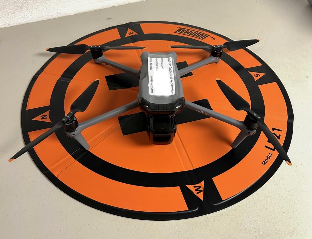 Hoodman Weighted Trifold UAV Drone Landing Pad LP21 fits Mini 4 Pro, mini 3 pro, mavic and spark. Durable, No Stakes Required, collapses to one sixth of deployed size customer photo 1