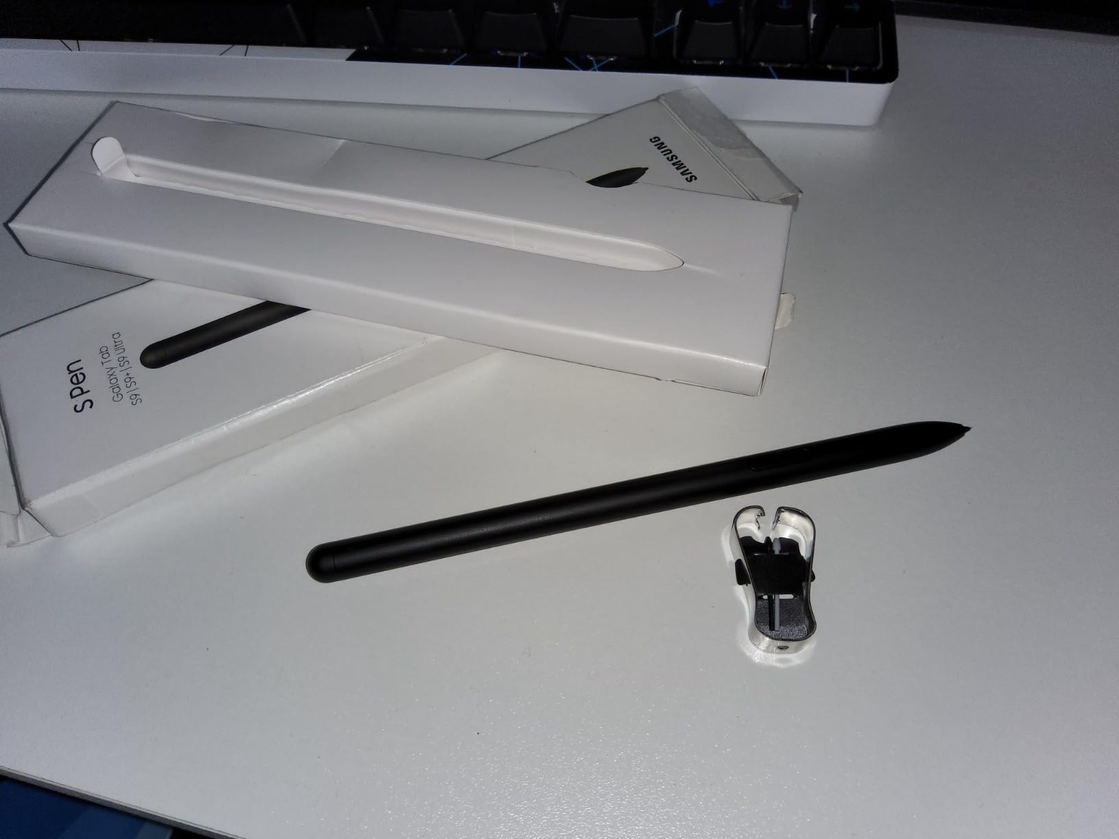 Official Stylus Spen for Samsung Galaxy Tab S9/S10 Series | for Galaxy Tab S9, S9+, S9 Ultra, S10+, S10 Ultra - International Model - (Black) customer photo 2