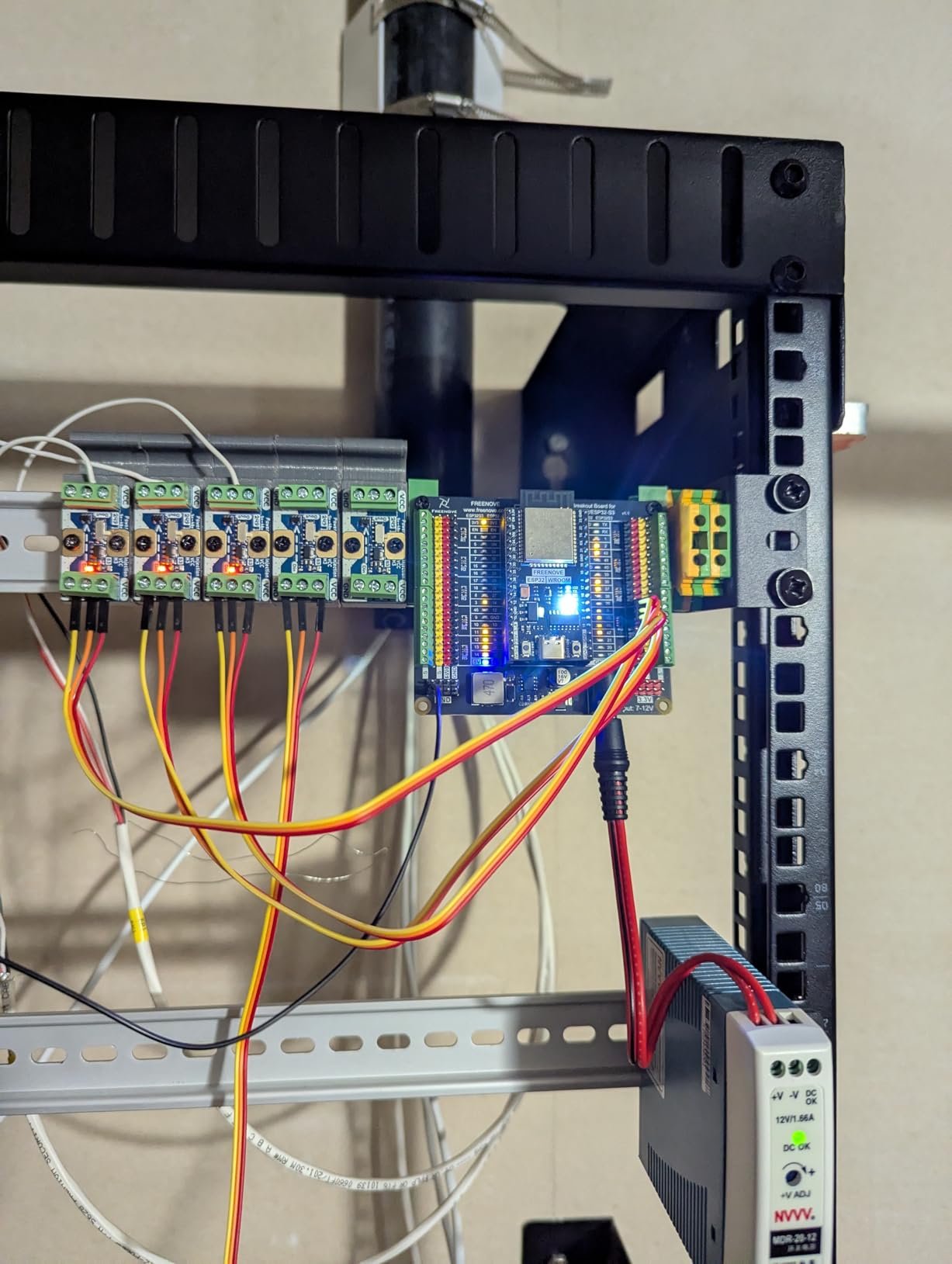 Freenove ESP32 Dev Board Kit (2 Pack), Dual-core 32-bit 240 MHz Microcontroller Development, Onboard WiFi+BT, Python C Code, Example Projects Tutorial customer photo 2